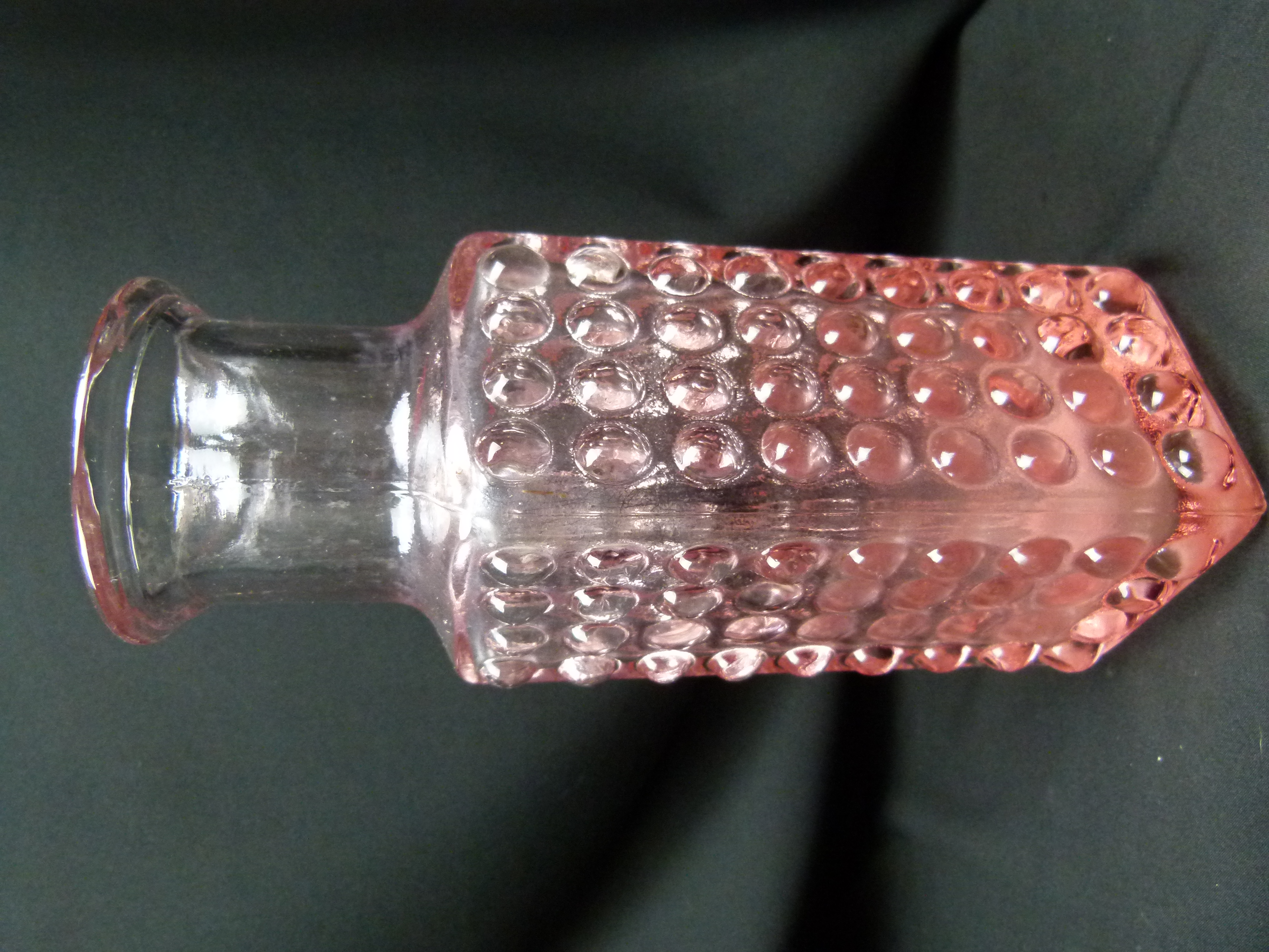 Rosa Pressglas Flasche Warzenglas 60er Jahre