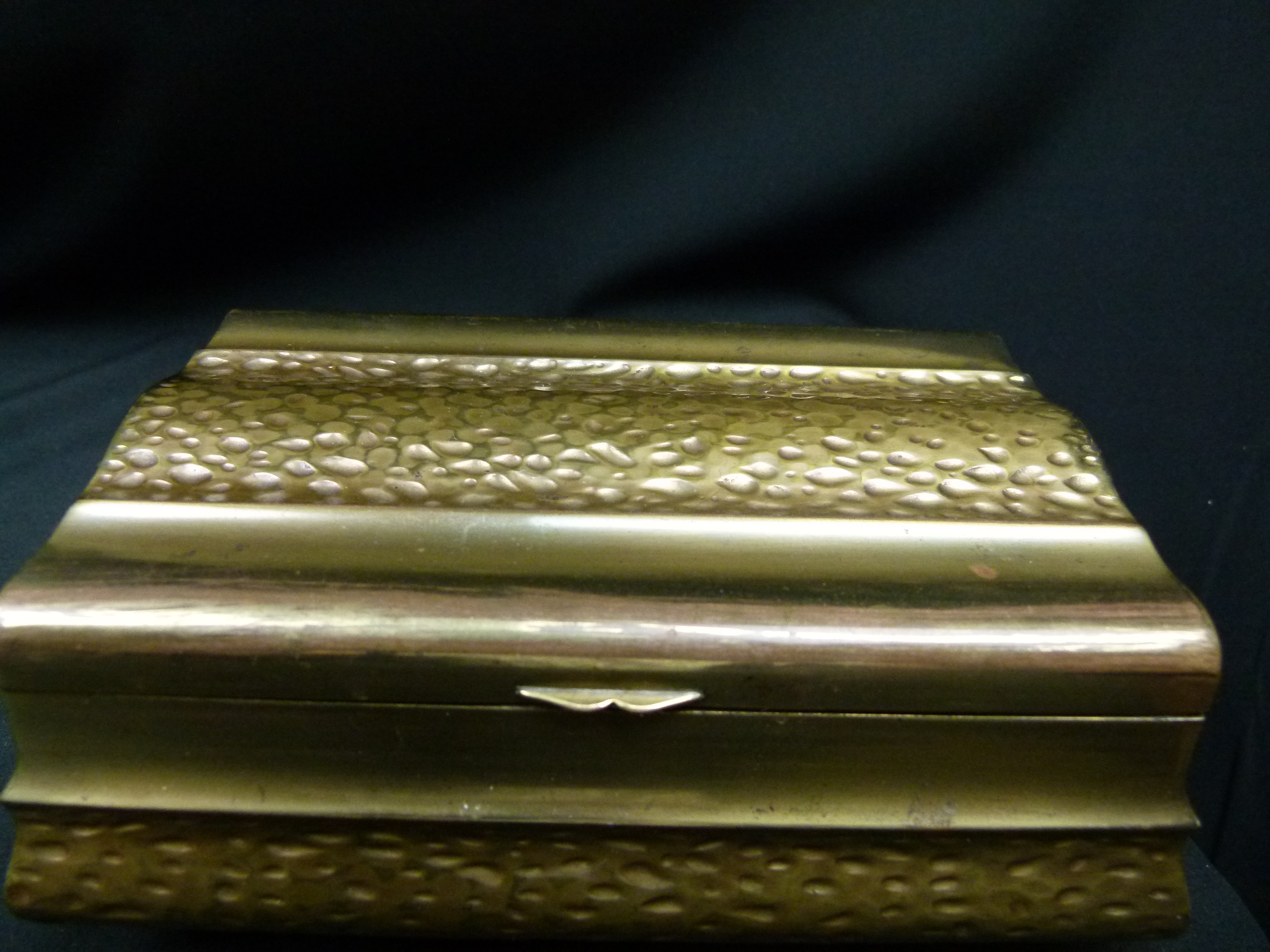 WMF Art Deco Messingschatulle Bienenkorbmarke