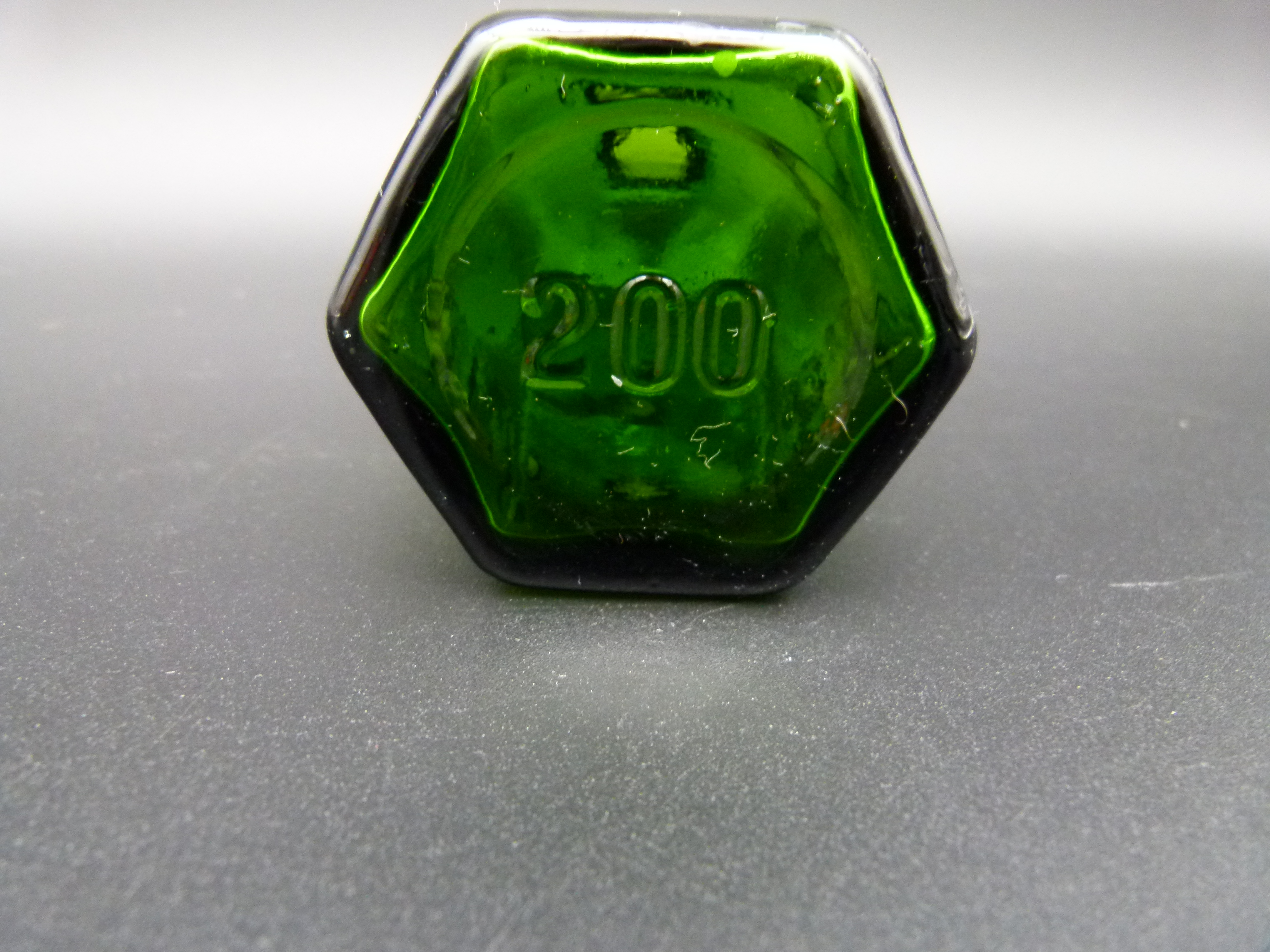 Antike Giftflasche gruen Totenkopf Drogerie