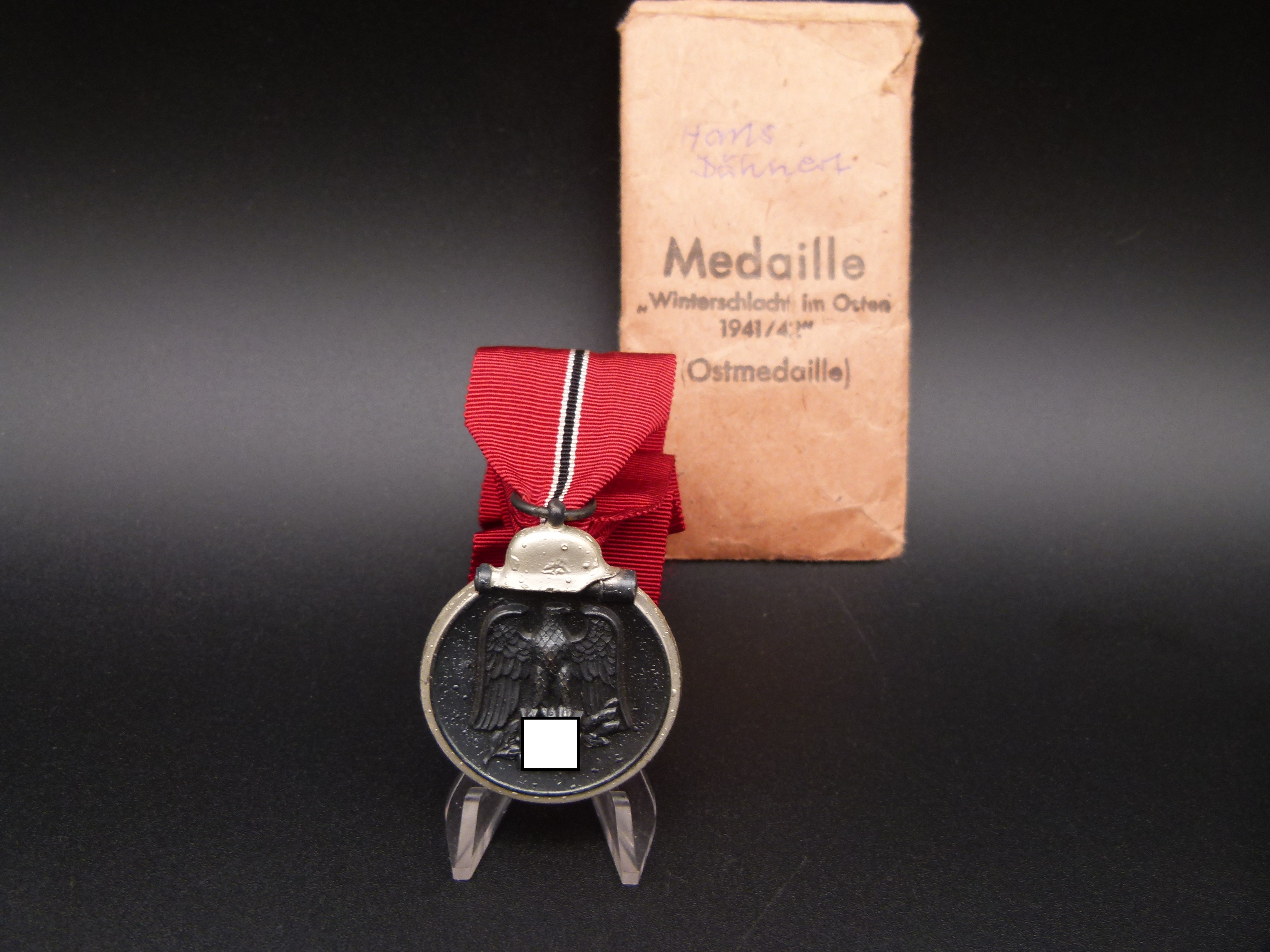 Ostmedaille mit Tuete Hersteller 100 Winterschlacht