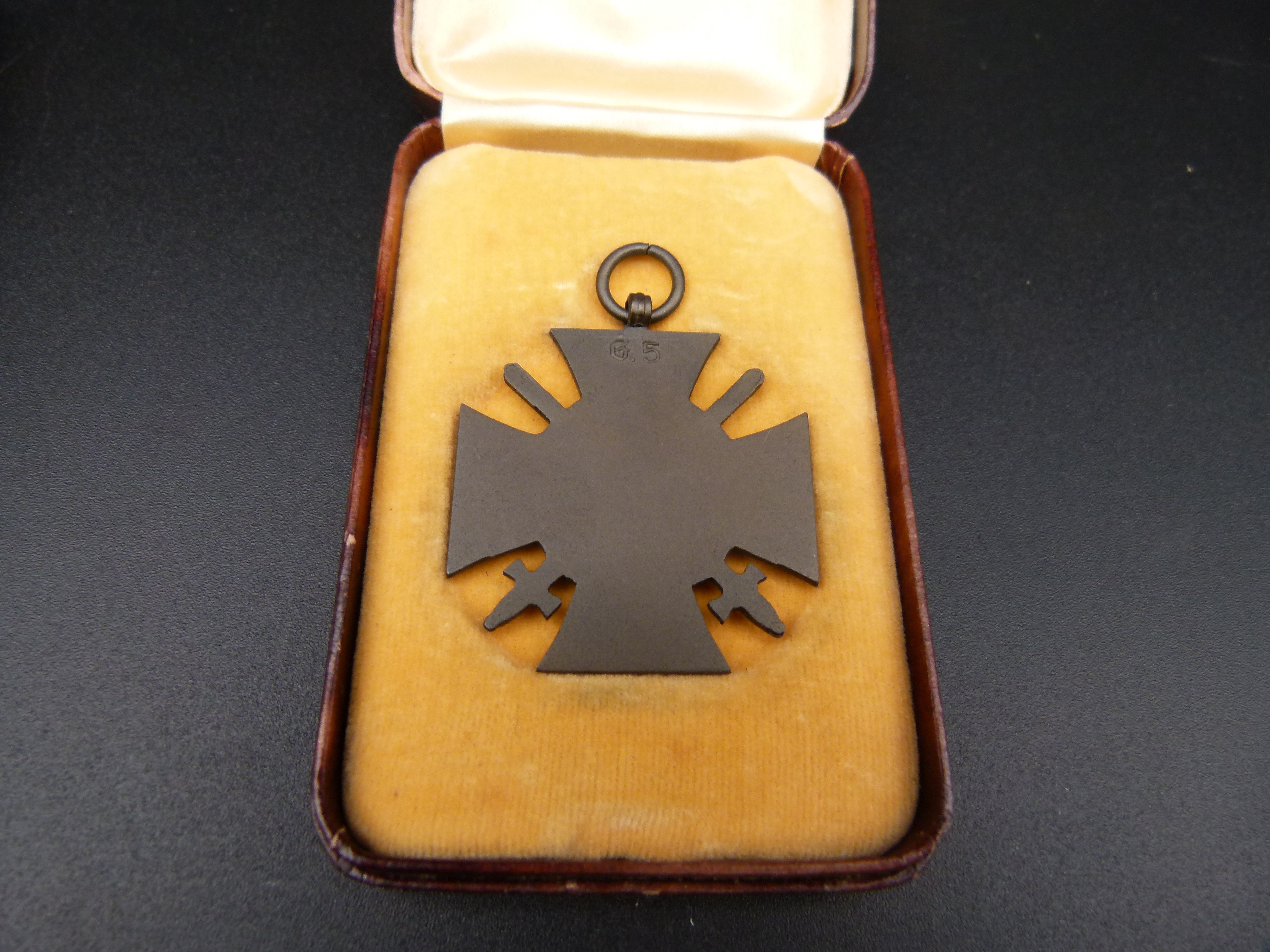 Frontkaempfer Ehrenkreuz im Etui Treue um Treue