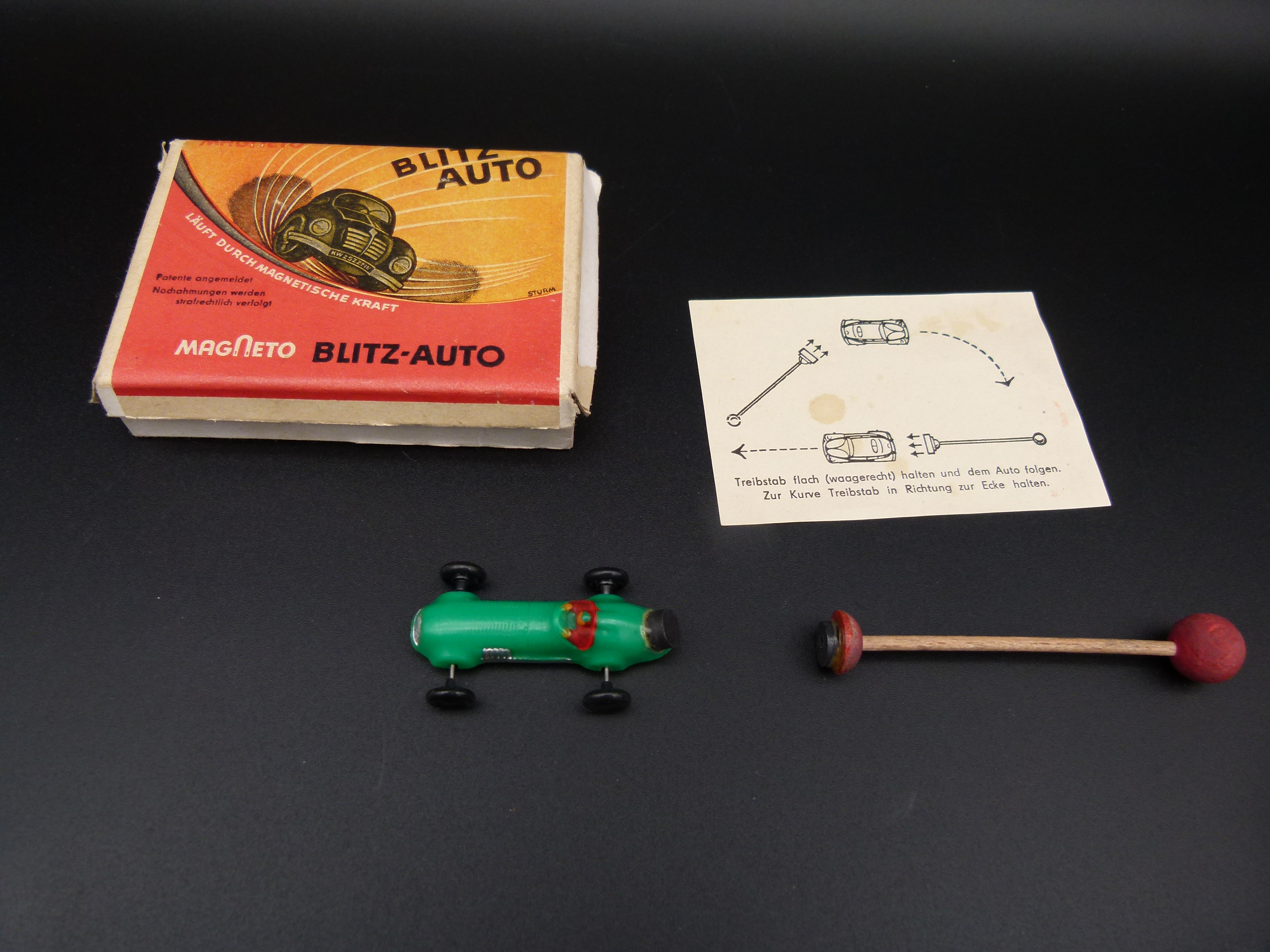 Magneto Blitz Auto in OVP 50er Jahre Spielzeug