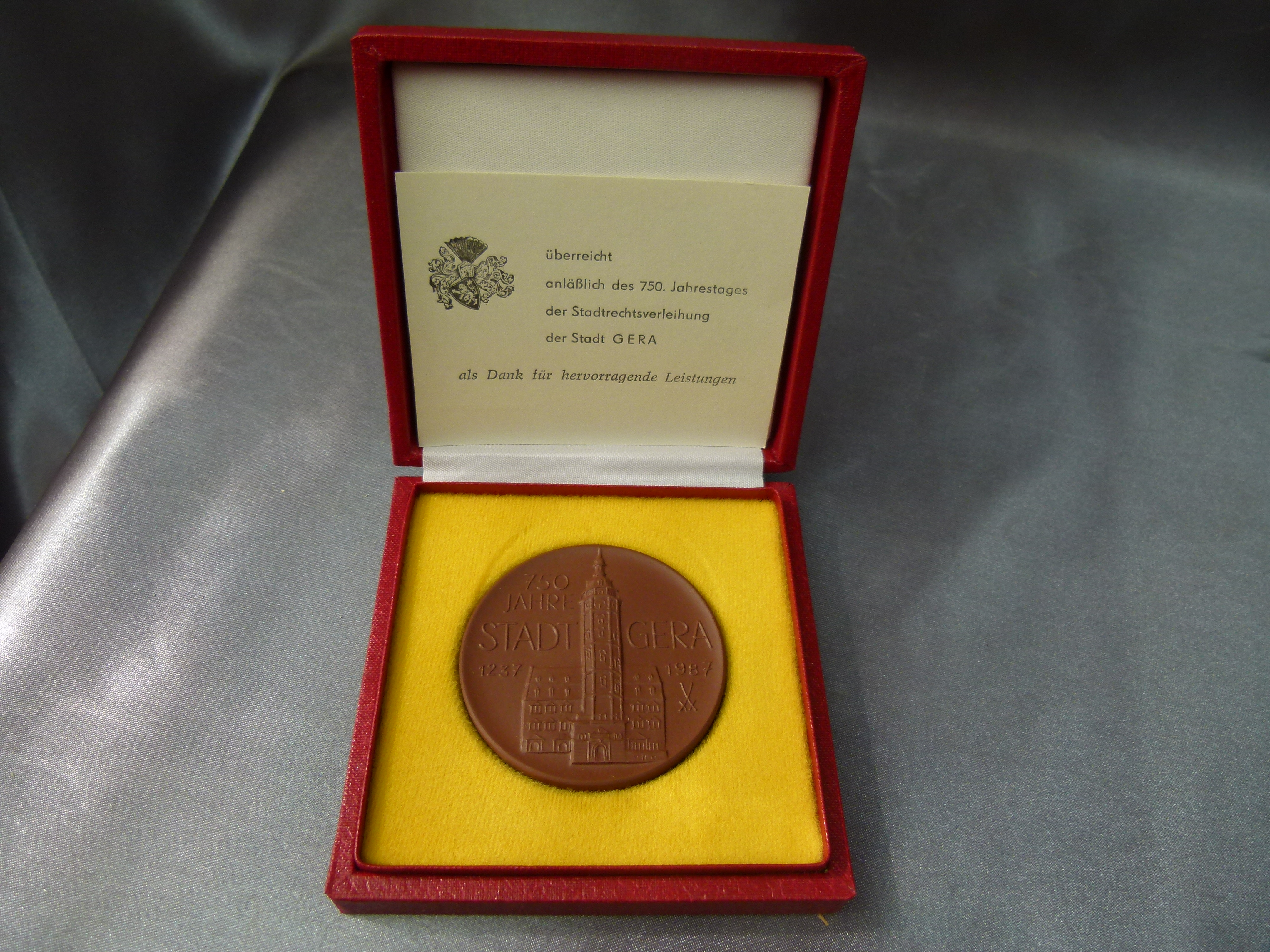 Ehrengeschenk Medaille 750 Jahre Stadt Gera im Etui 