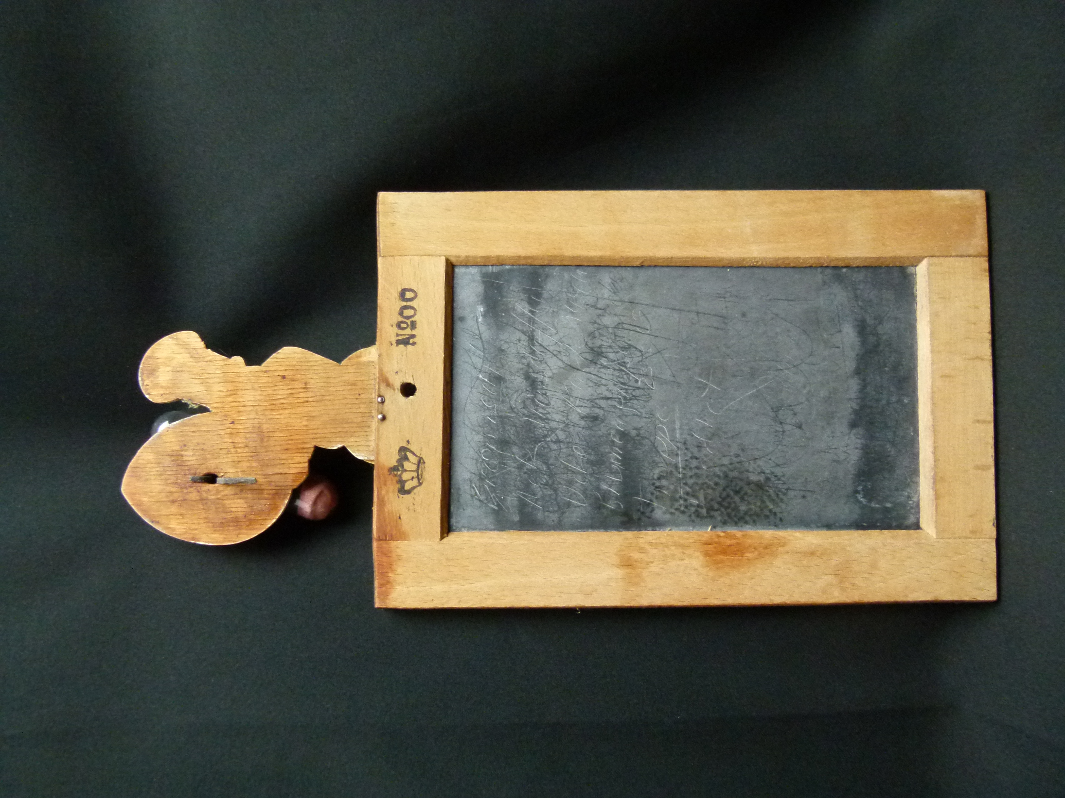 Antike Kuechen Schiefertafel Schreibtafel mit Sanduhr