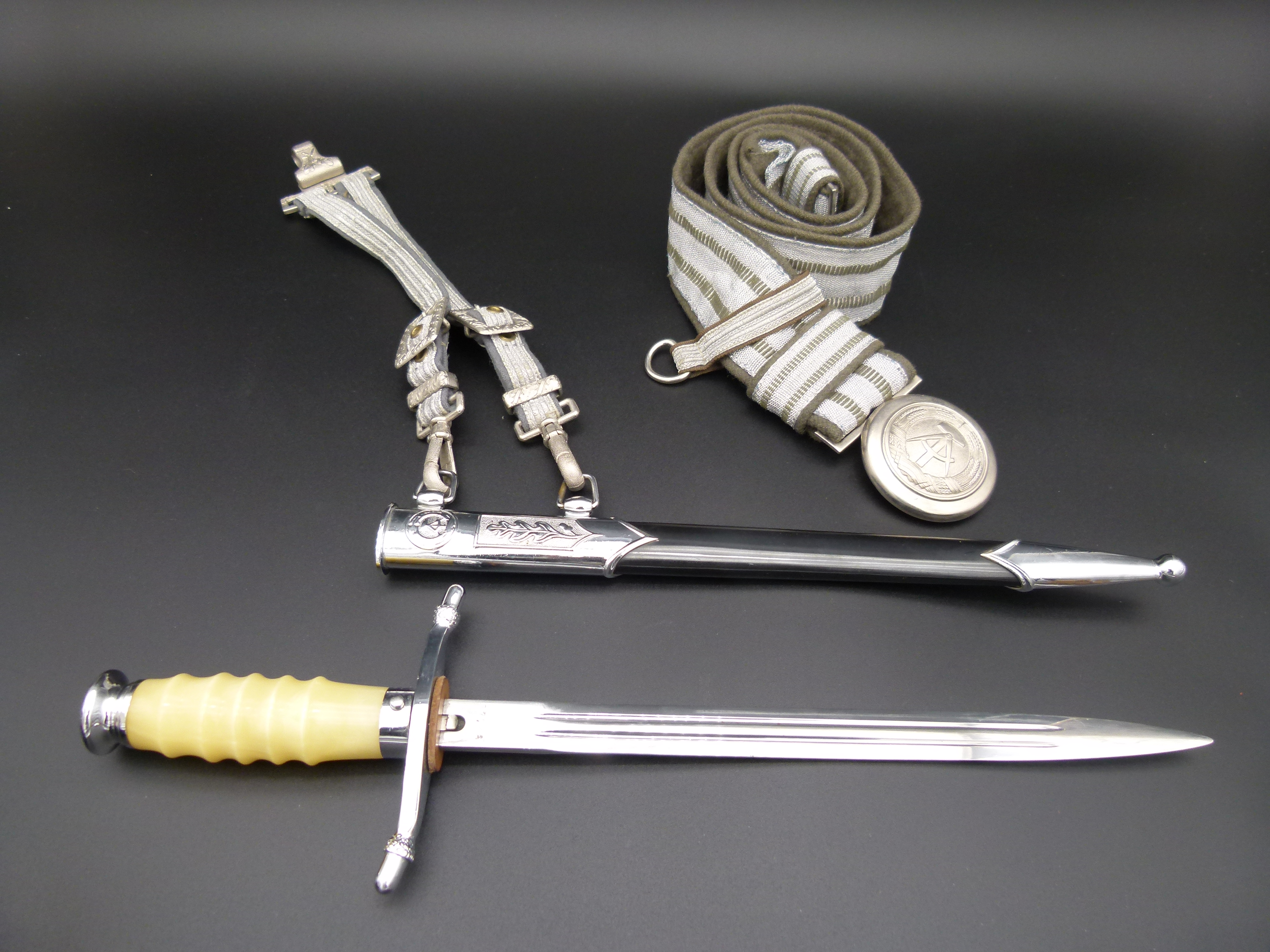 NVA Ehrendolch 1. Generation kleines Logo 67746