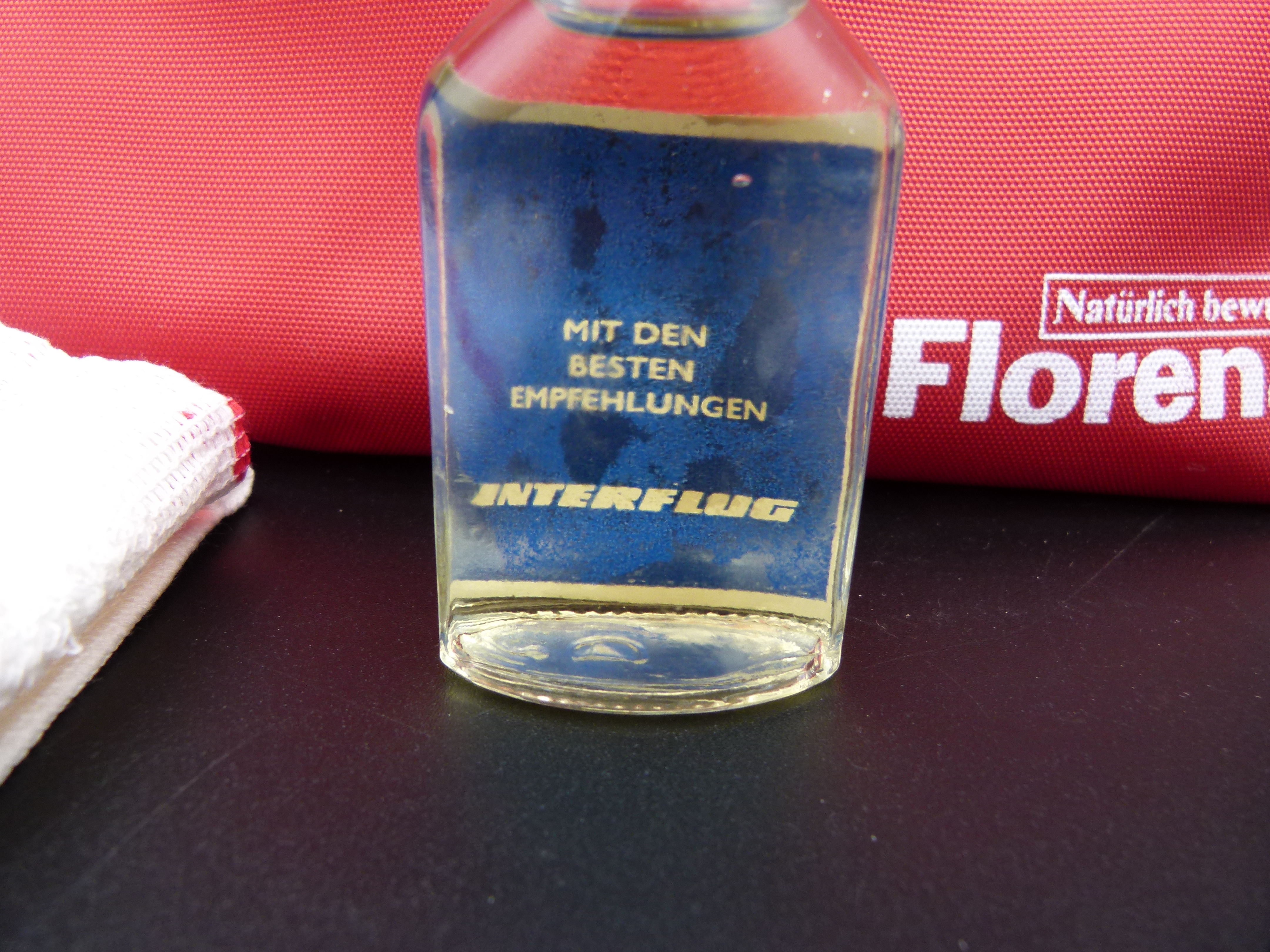 Interflug Florena DDR Waschtasche mit Inhalt 