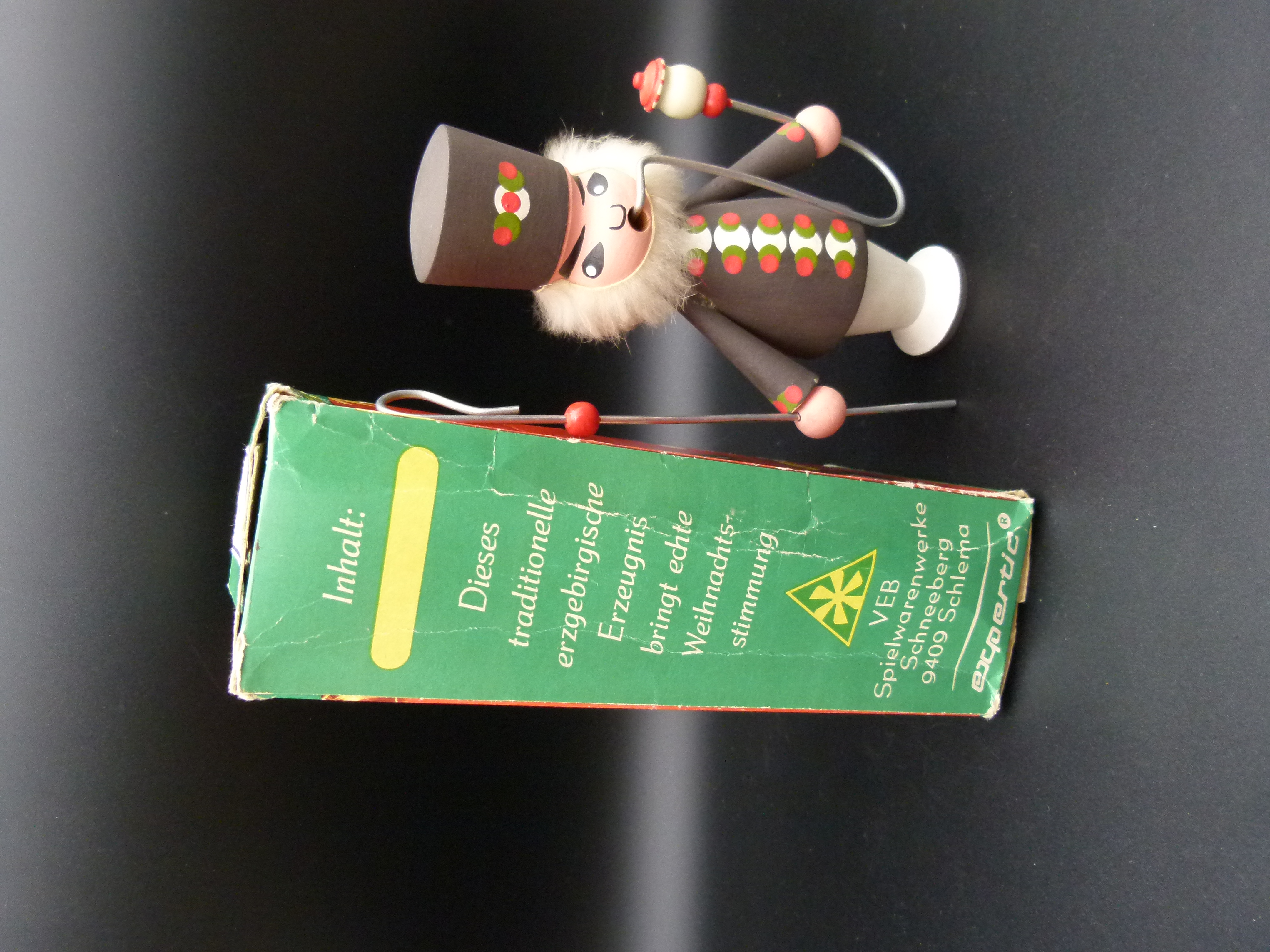 DDR Raeuchermaennchen in OVP Schneeberg Expertic