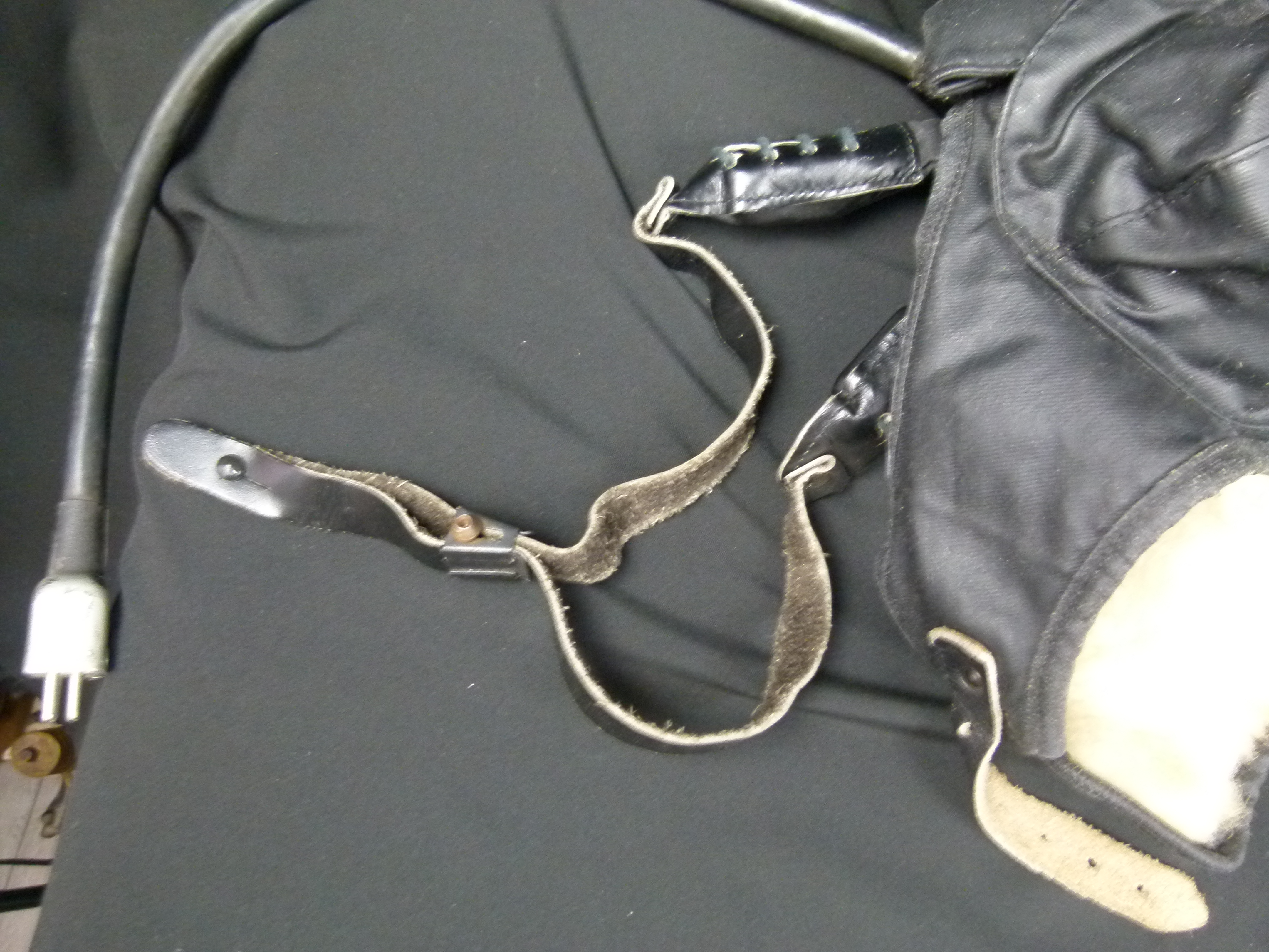 NVA Winter Panzermuetze mit Mikroanschluss 