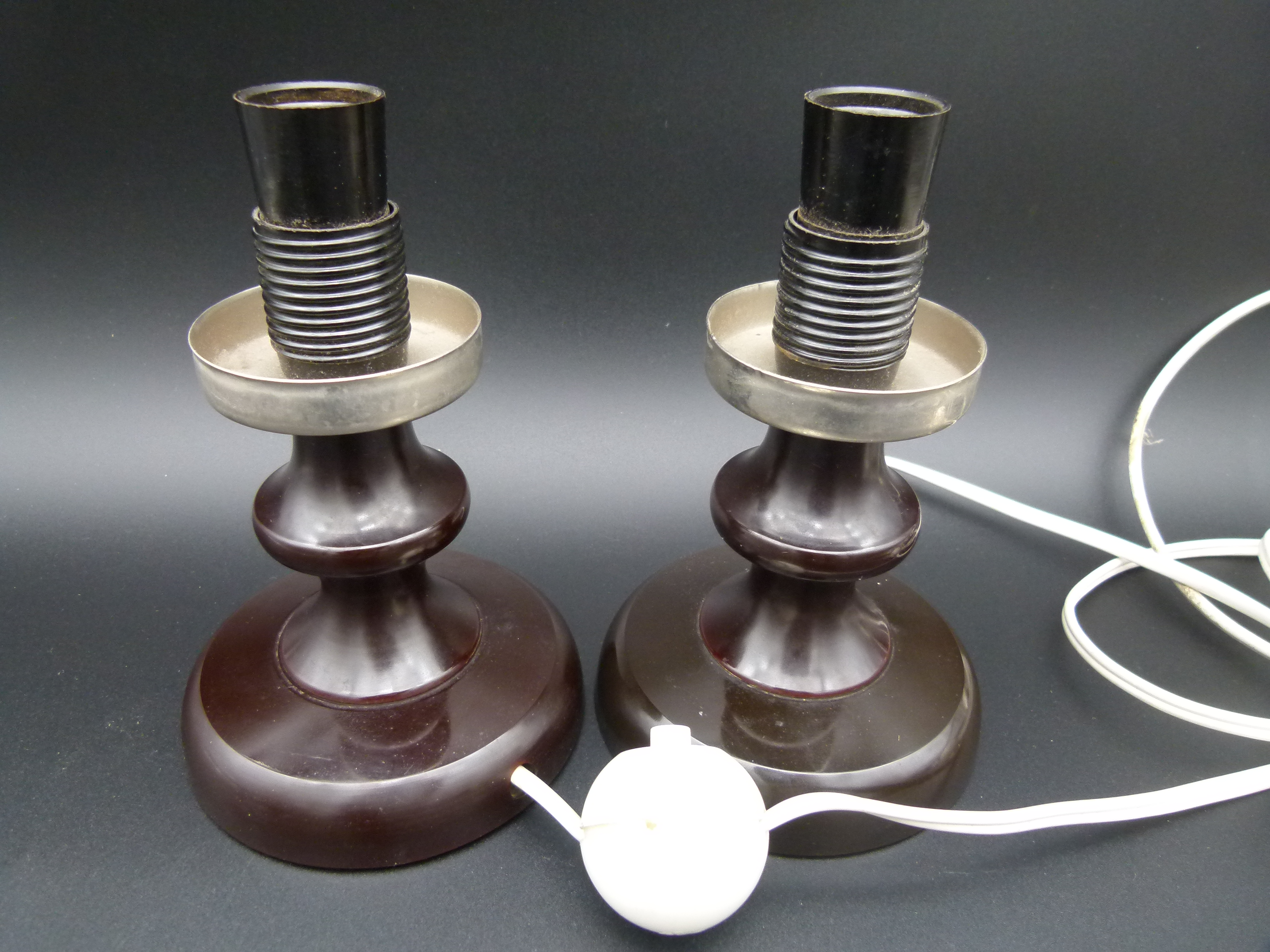 2 DDR Katalin Lampenfuesse dunkelbraun selten