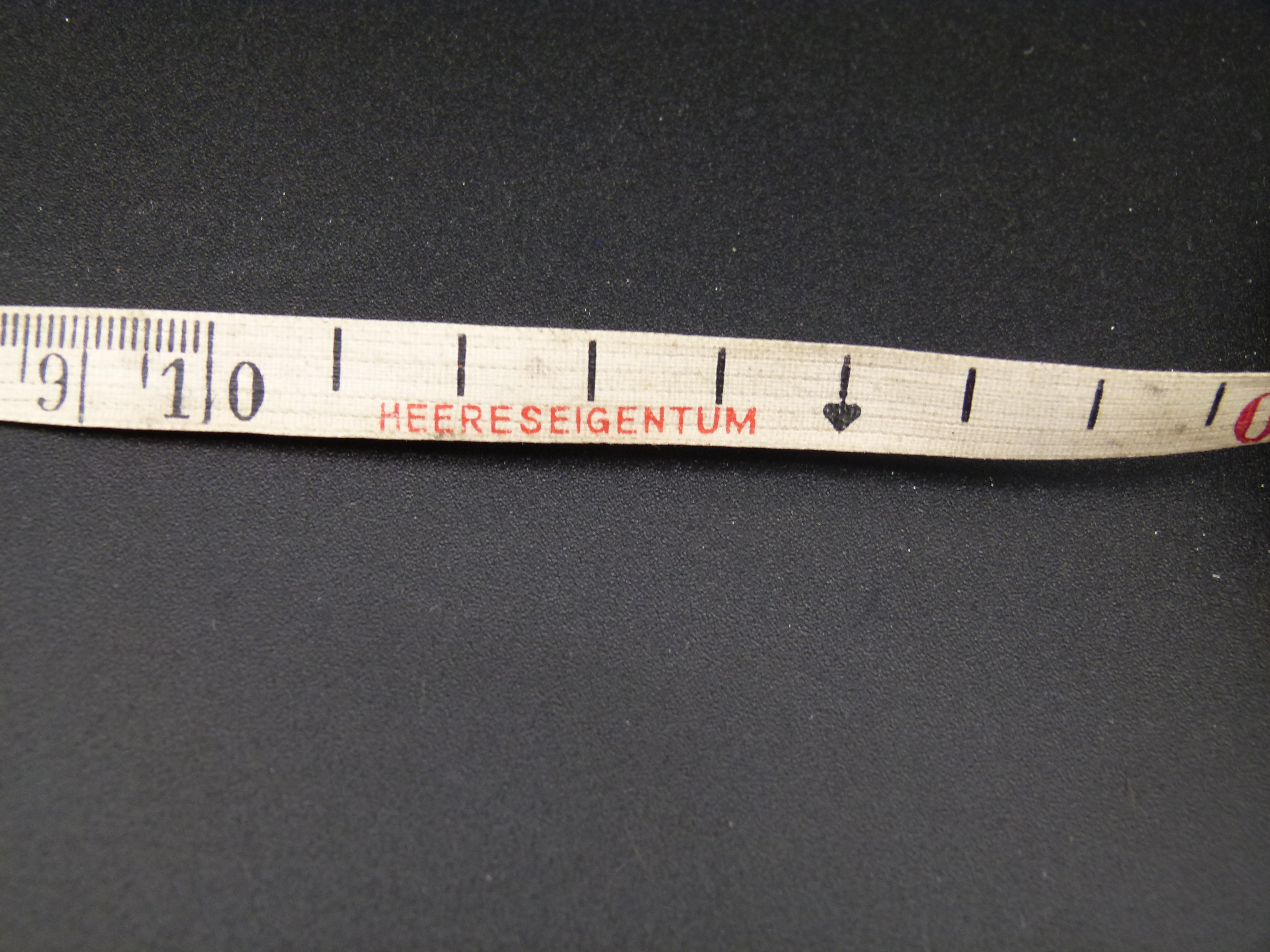 Bandmass Heereseigentum 1940 Rollbandmass