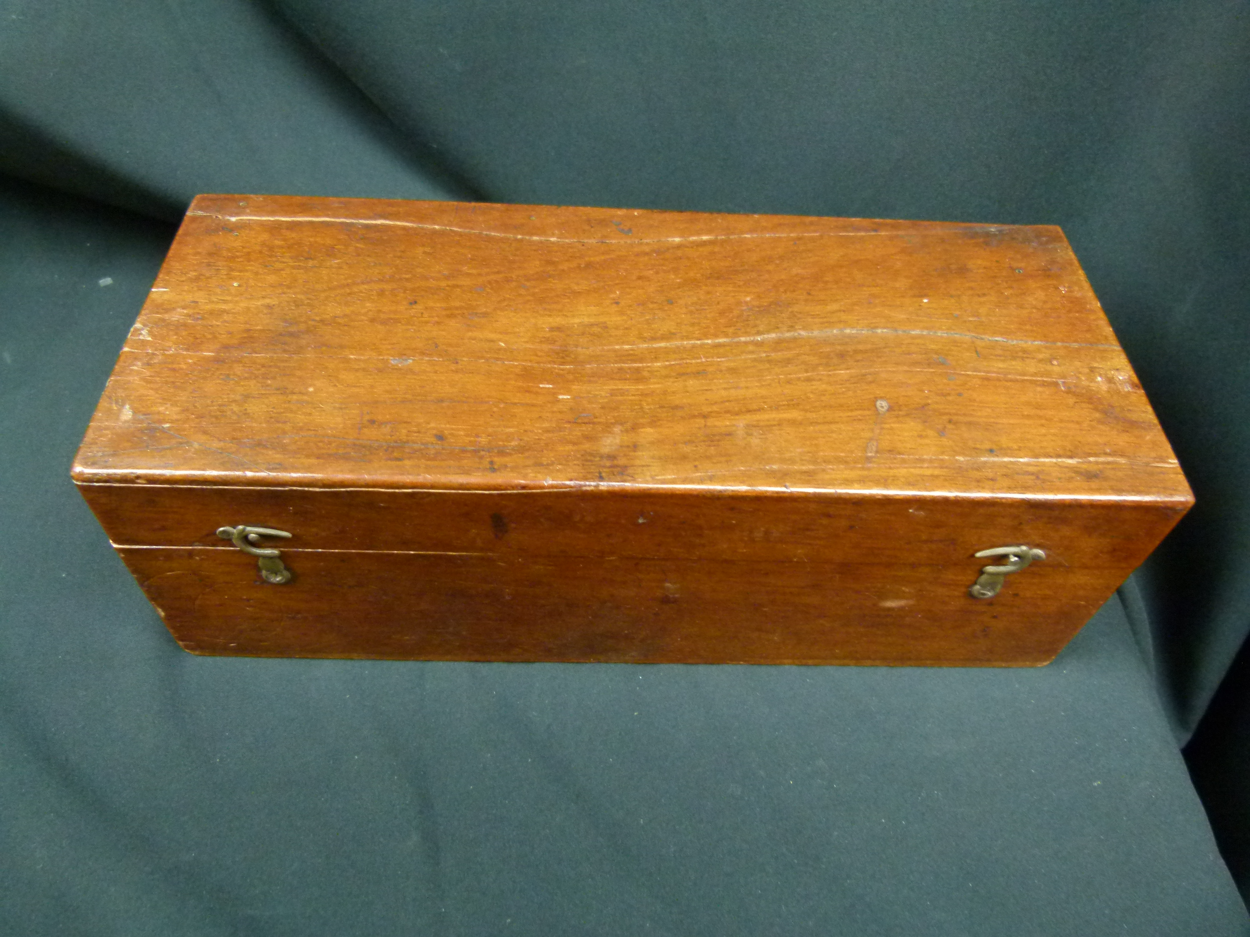 Antikes Reisemikroskop aus Messing in Holzkiste