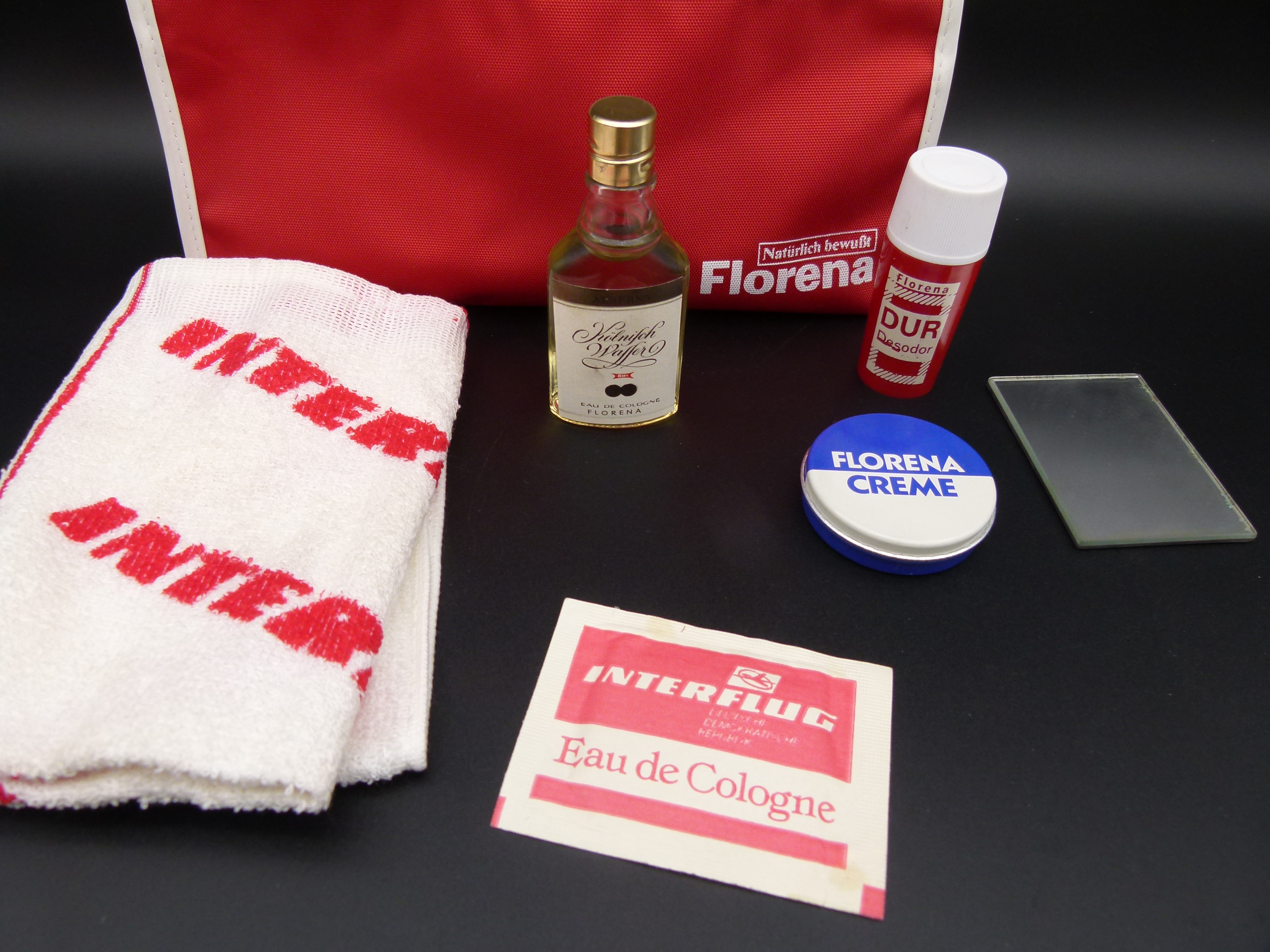Interflug Florena DDR Waschtasche mit Inhalt 