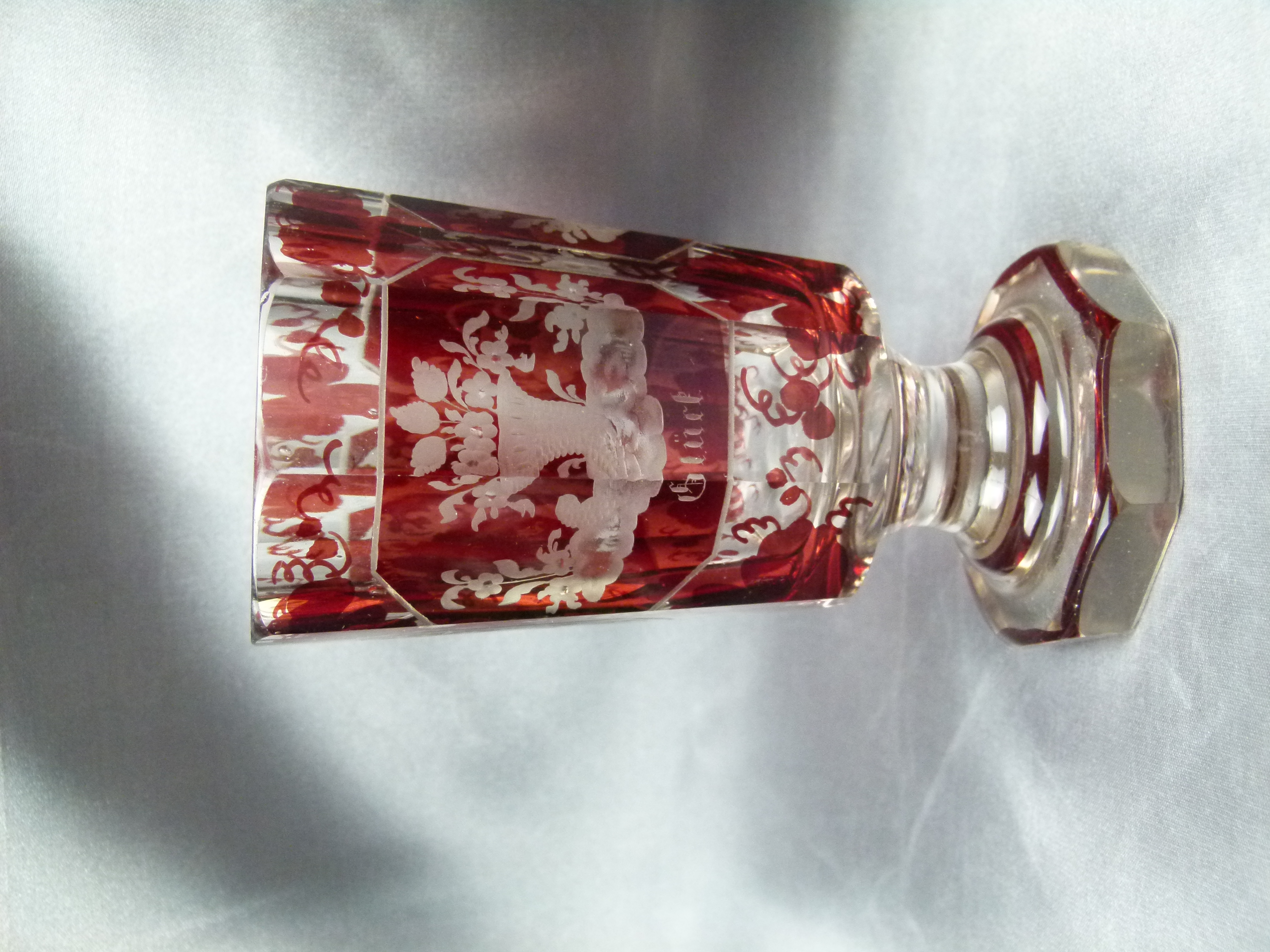 Antikes Badeglas Andenkenglas Fußbecher Böhmen 1910