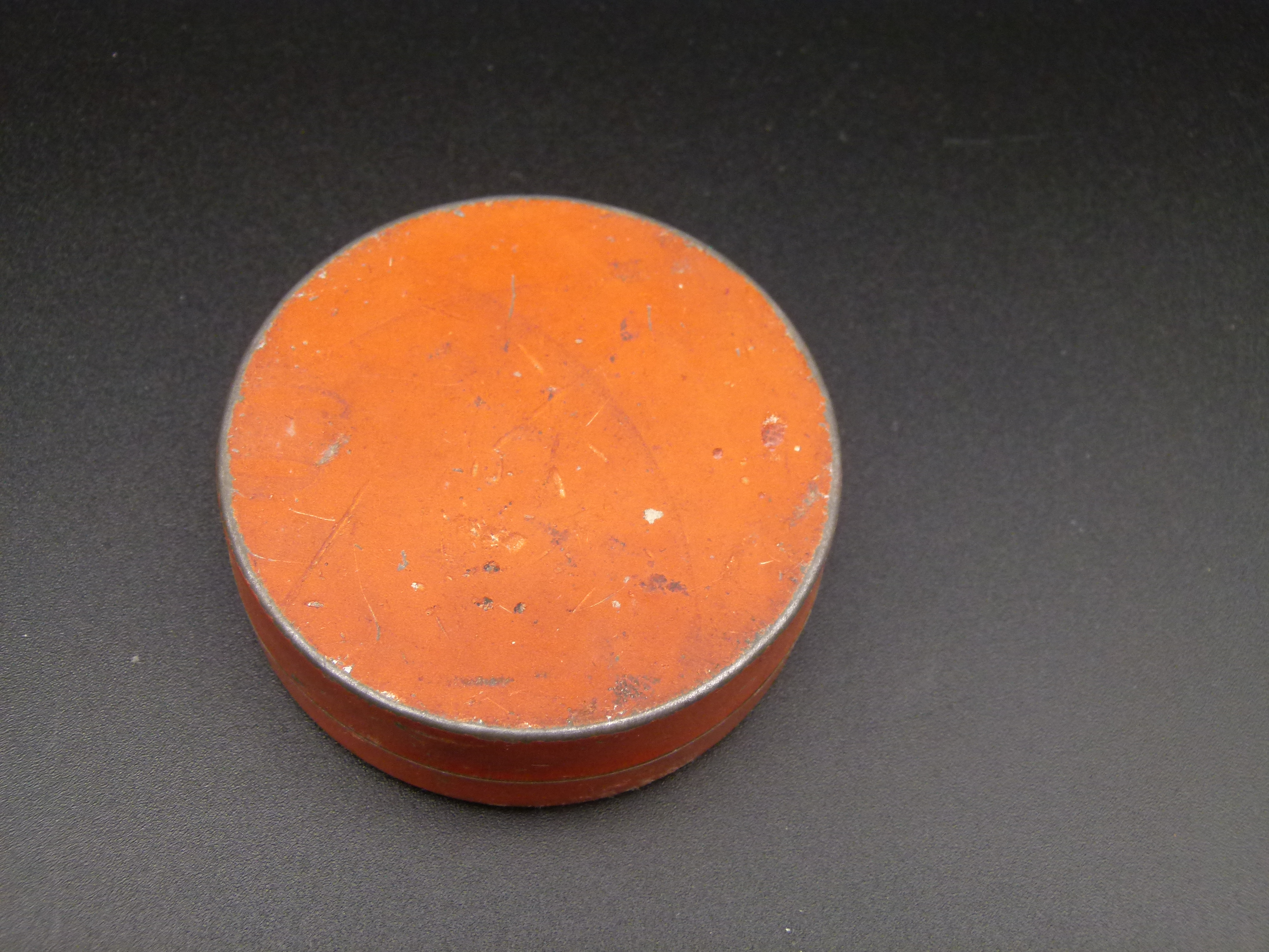 Alte Dose Schwenders Wacholderbeeren Bonbons 