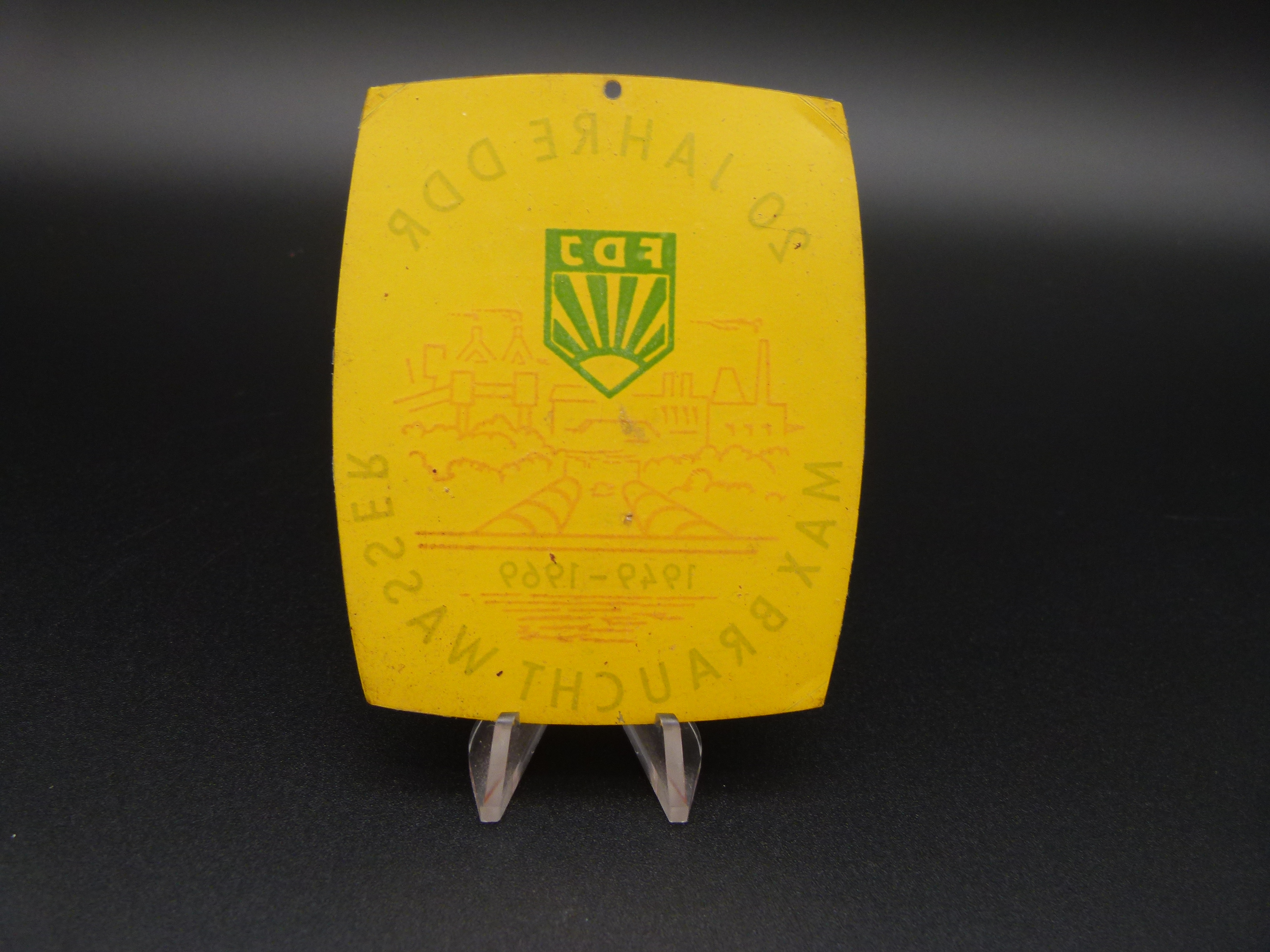 FDJ Abzeichen Max braucht Wasser 1969