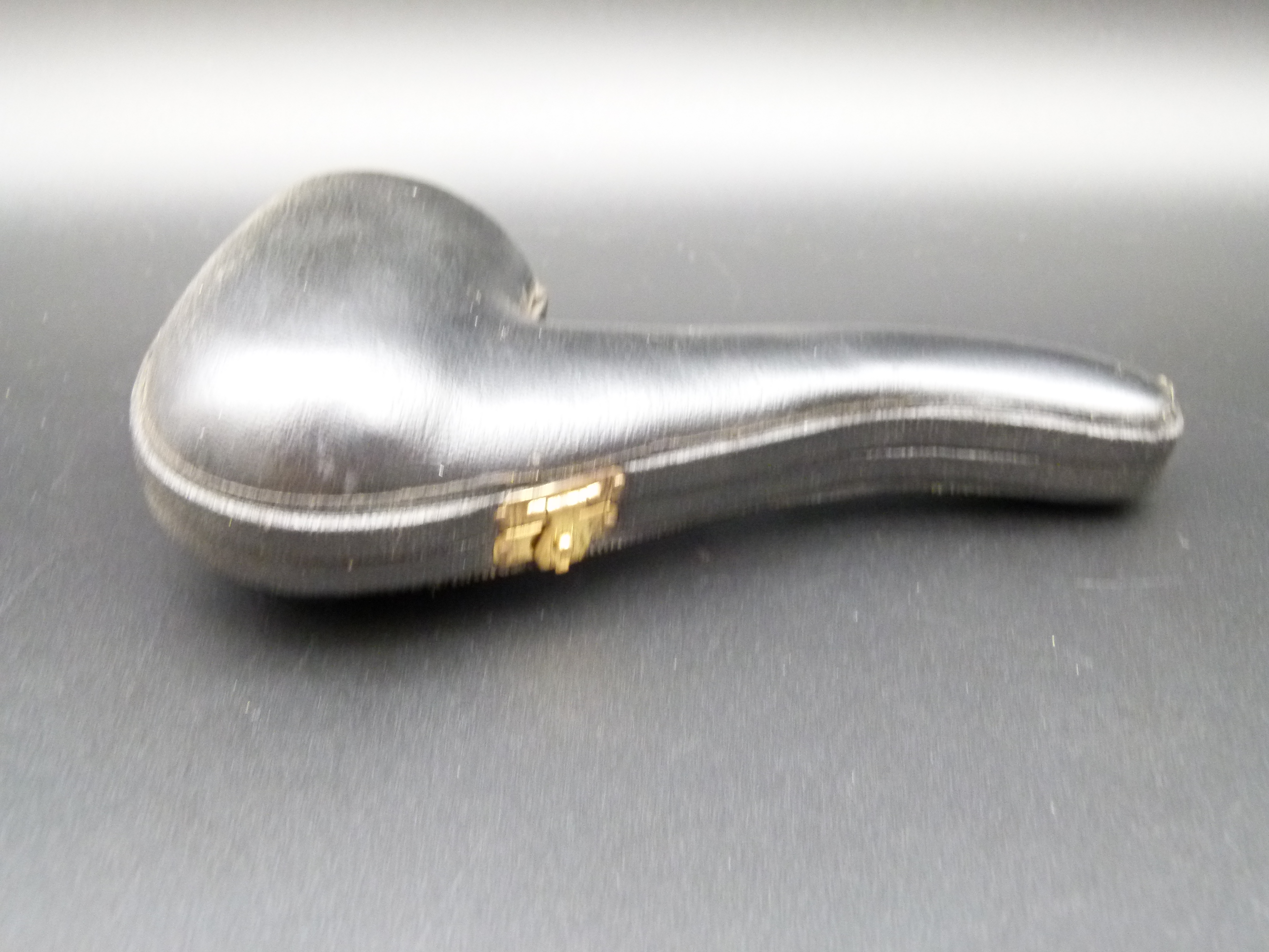 Antike Meerschaumpfeiffe mit Bernstein im Etui