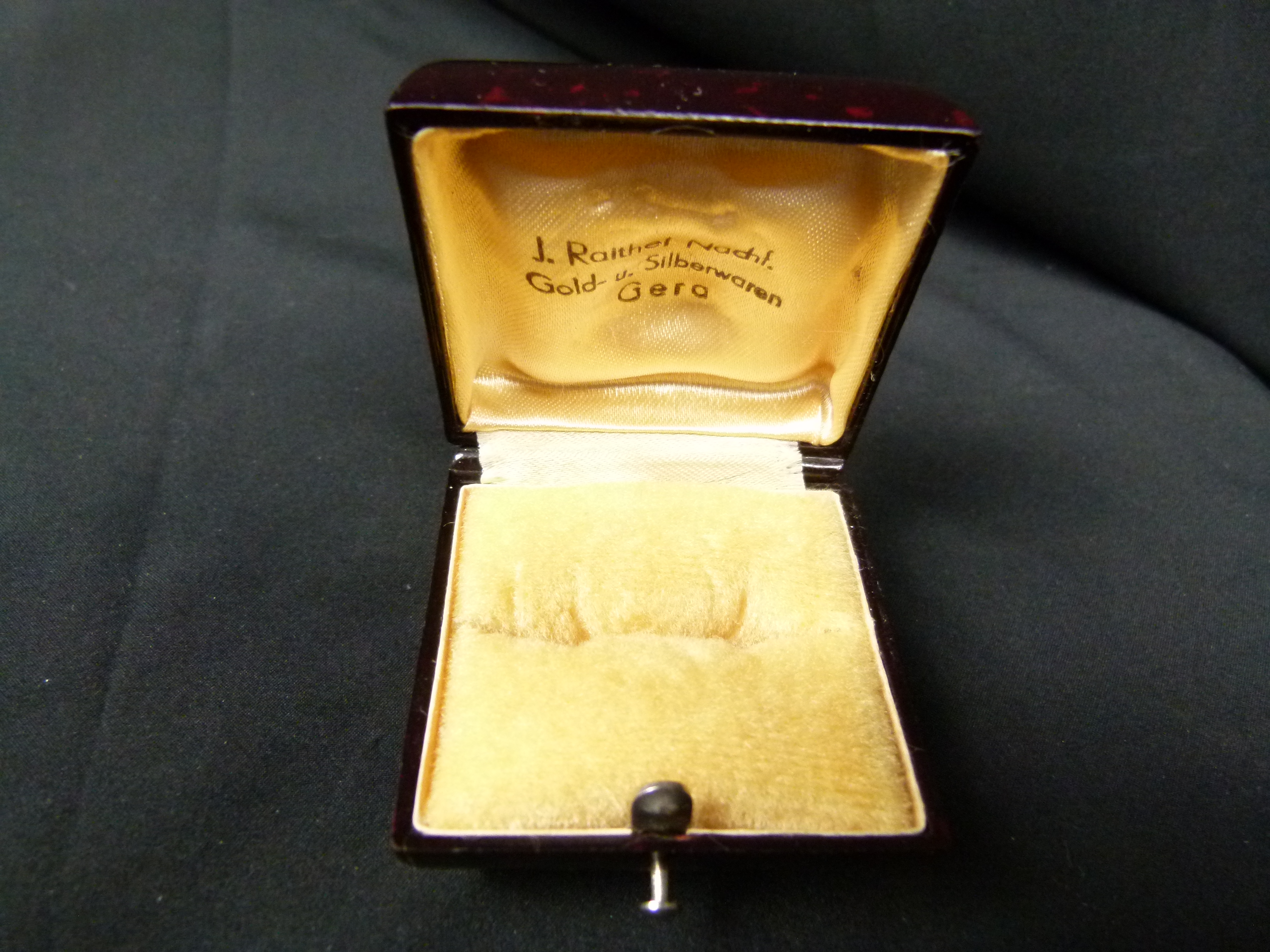 Antikes Bakelite Ring Etui J. Raithel Nachfolger Gera
