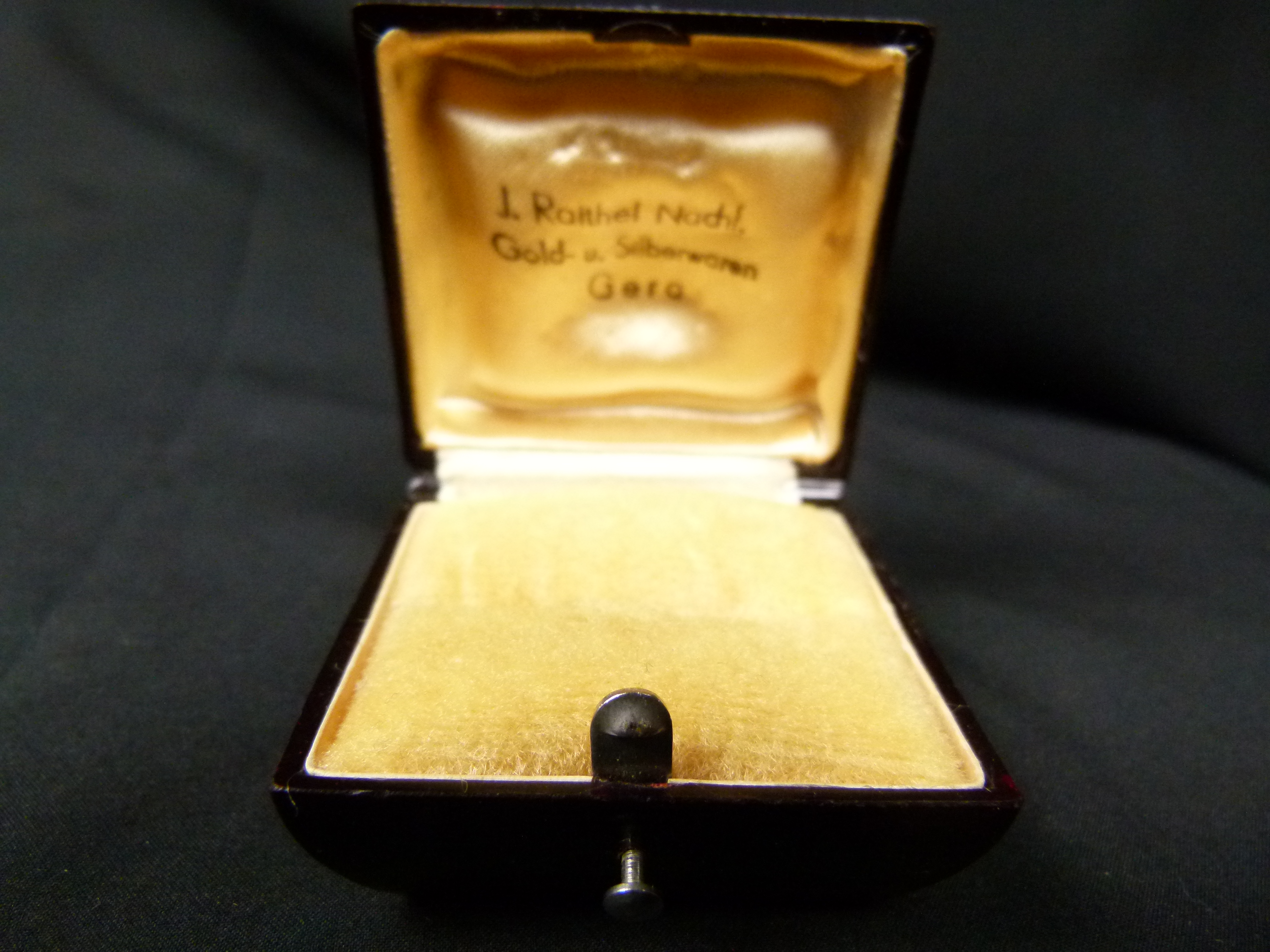 Antikes Bakelite Ring Etui J. Raithel Nachfolger Gera