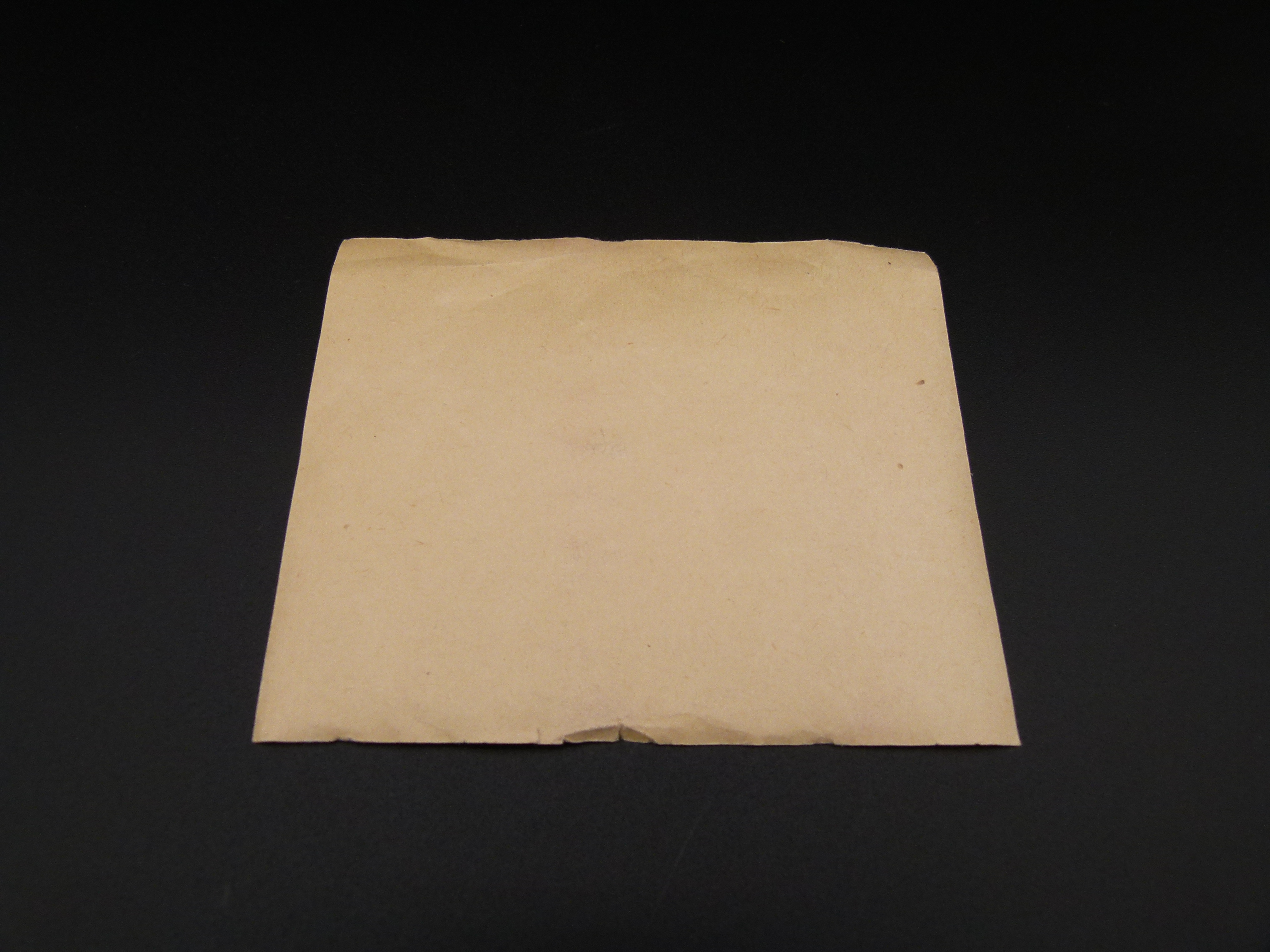 Original Garantieurkunde NVA Offiziersdolch 1966 