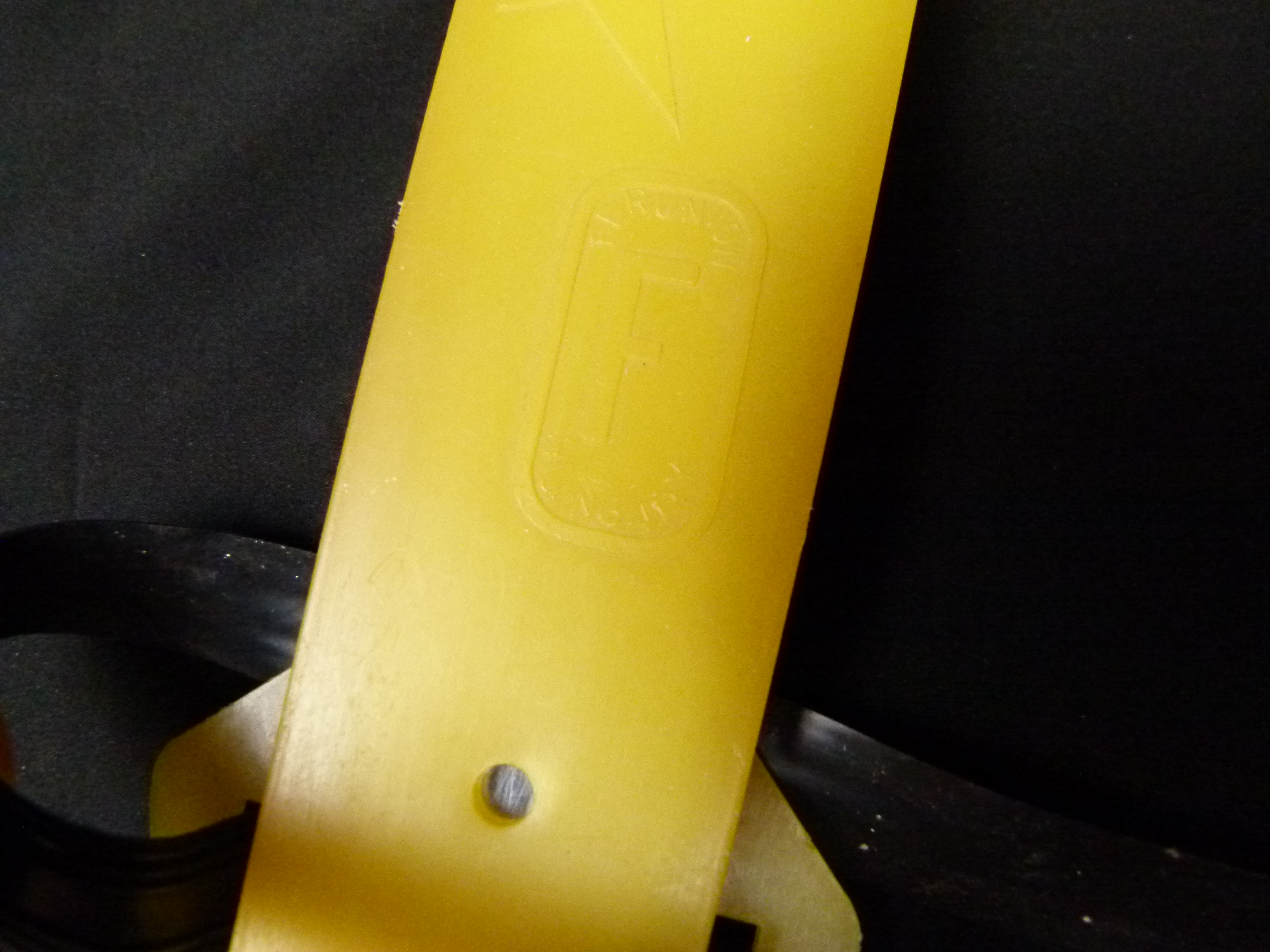 DDR NVA Tauchermesser Pirat 