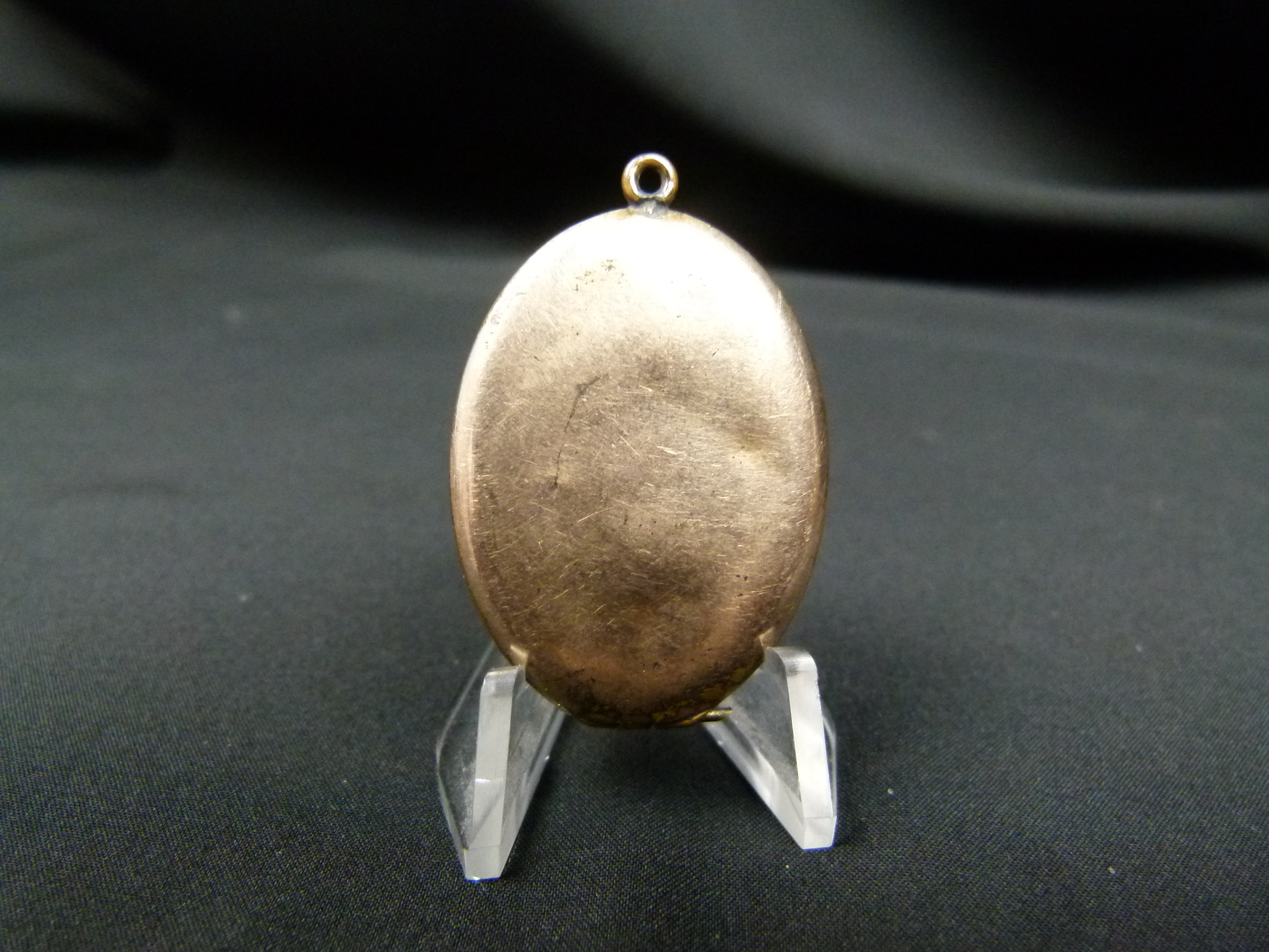 Jugendstil Medaillon vergoldet Floral mit Steinen