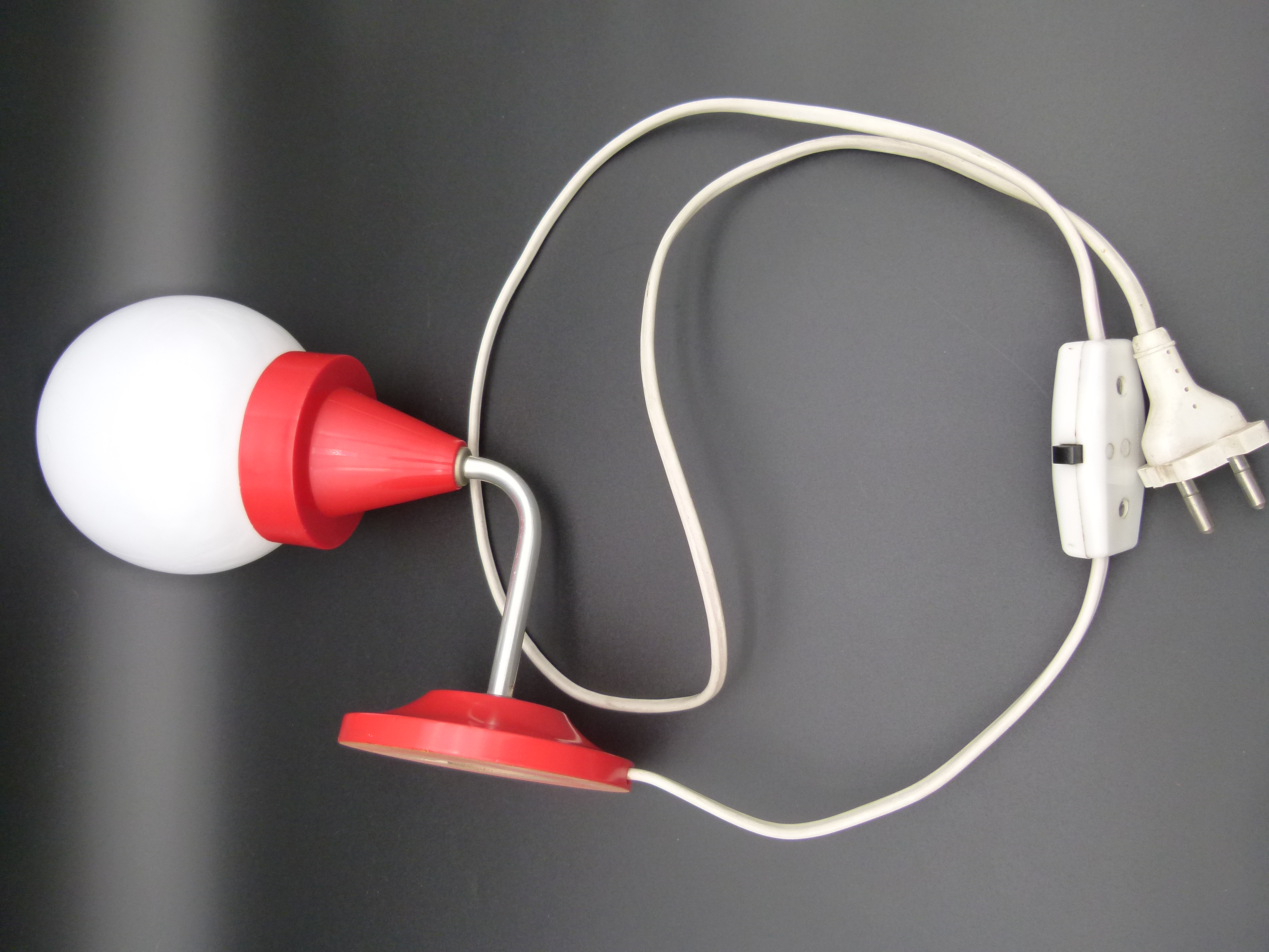 Spage Age Sputnik Lampe rot weiß Kugelleuchte