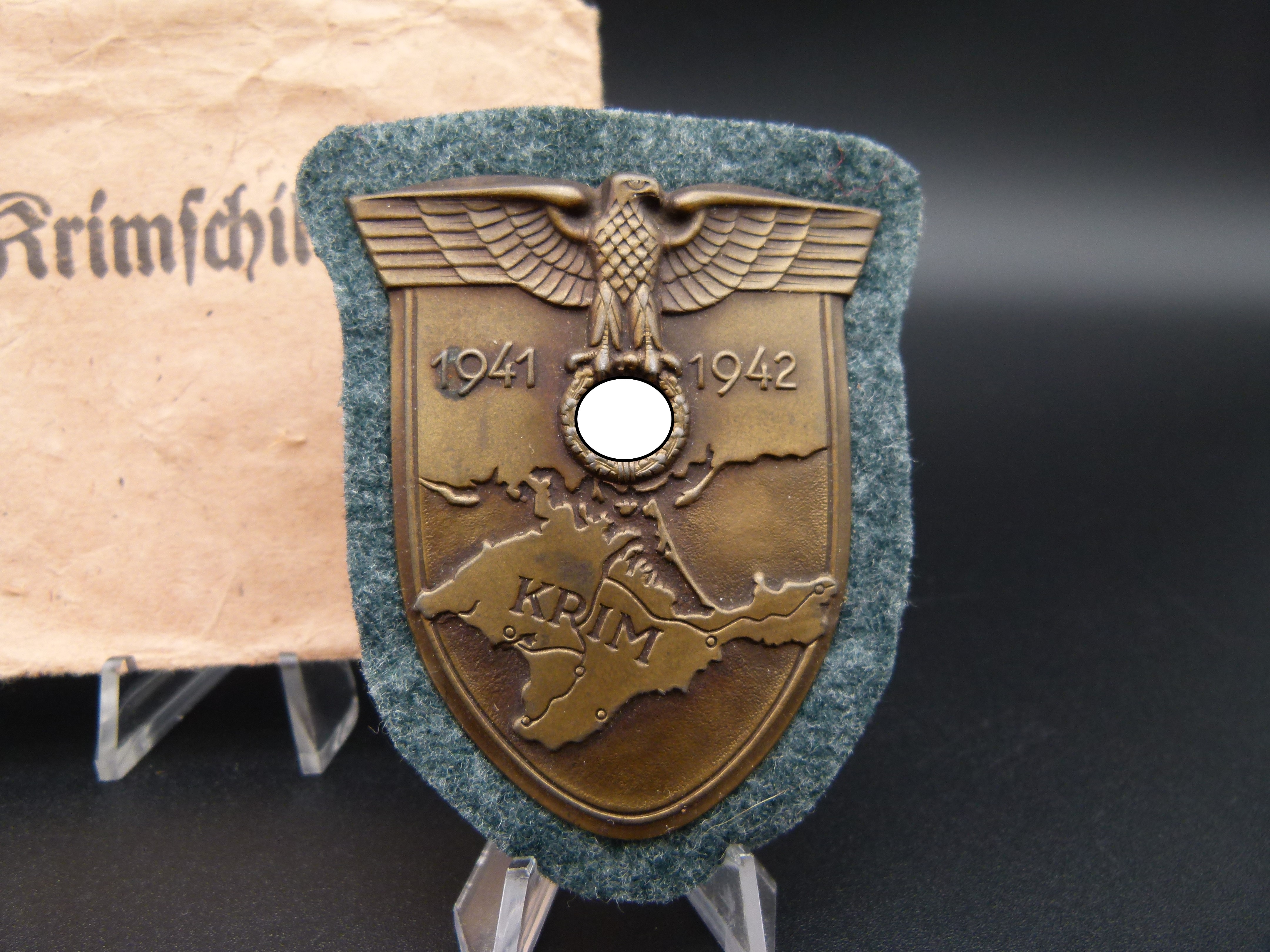 Krimschild Friedrich Orth mit Verleihungstuete