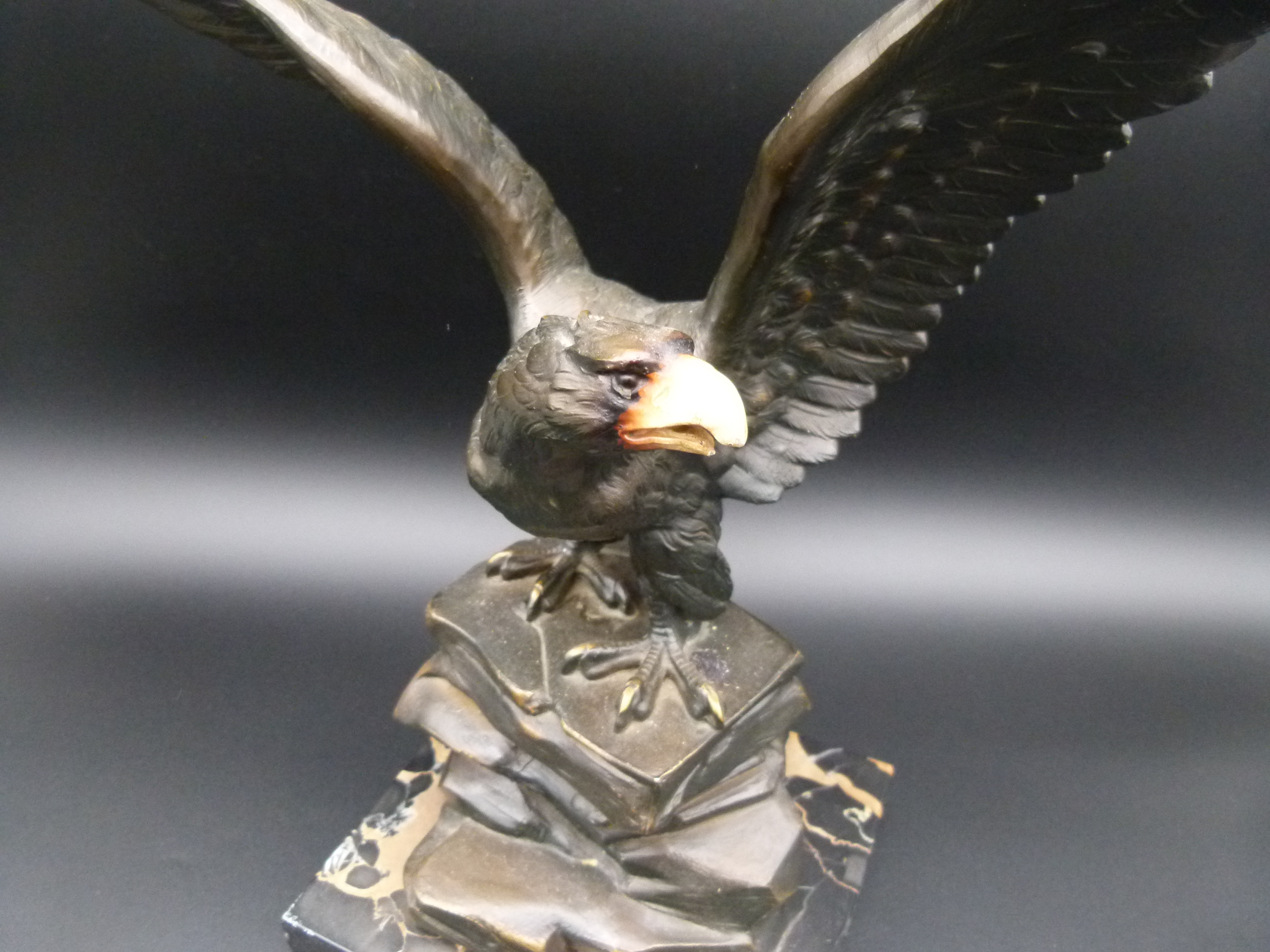 Große seltene Adler Bronce 40 cm hoch 5,8 kg Statur