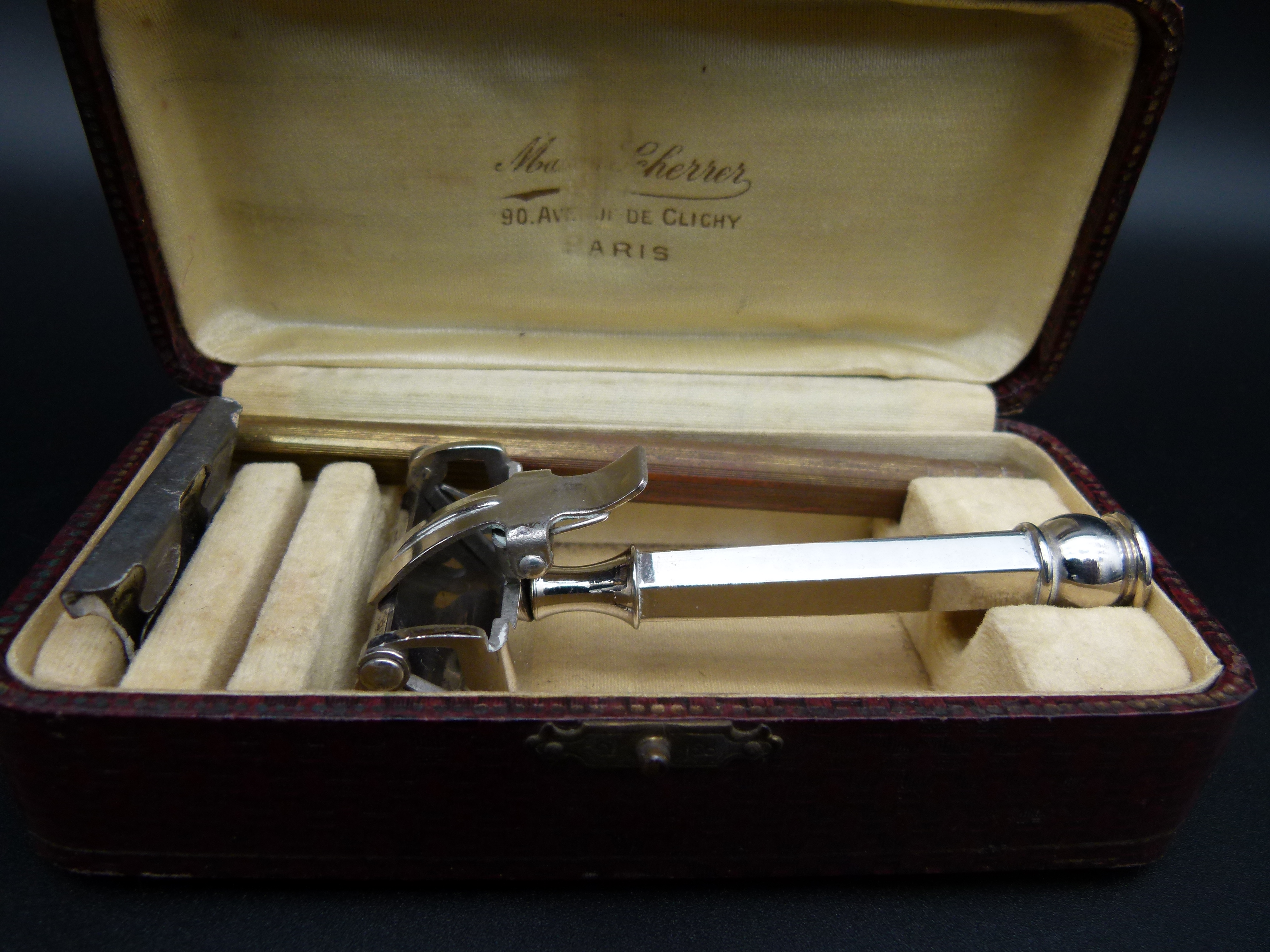 Antiker Rasier Rasierhobel Scherrer Paris 