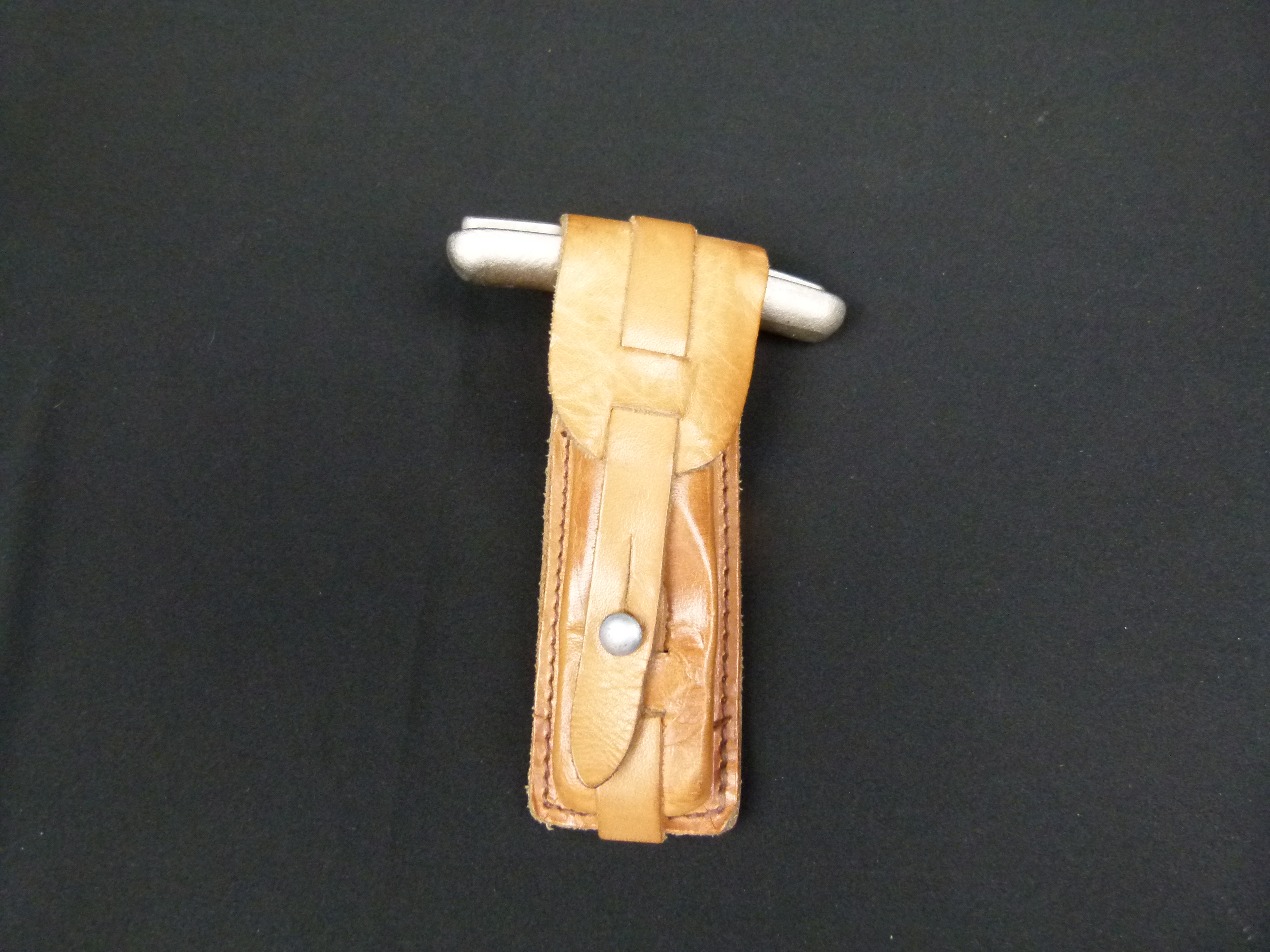 Handfesseln Knebelkette in Tasche DDR VP MFS 