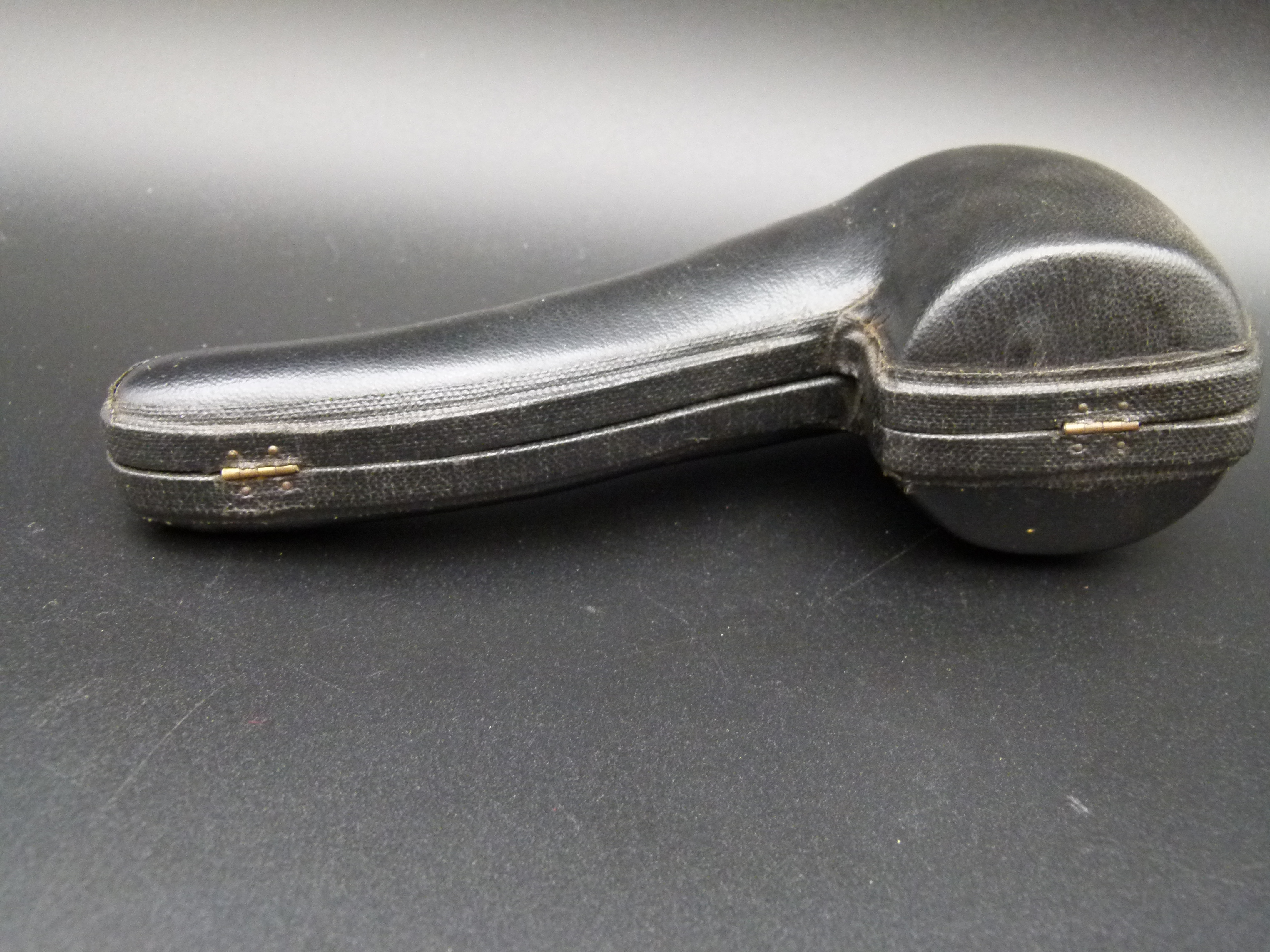 Antike Meerschaumpfeiffe mit Bernstein im Etui