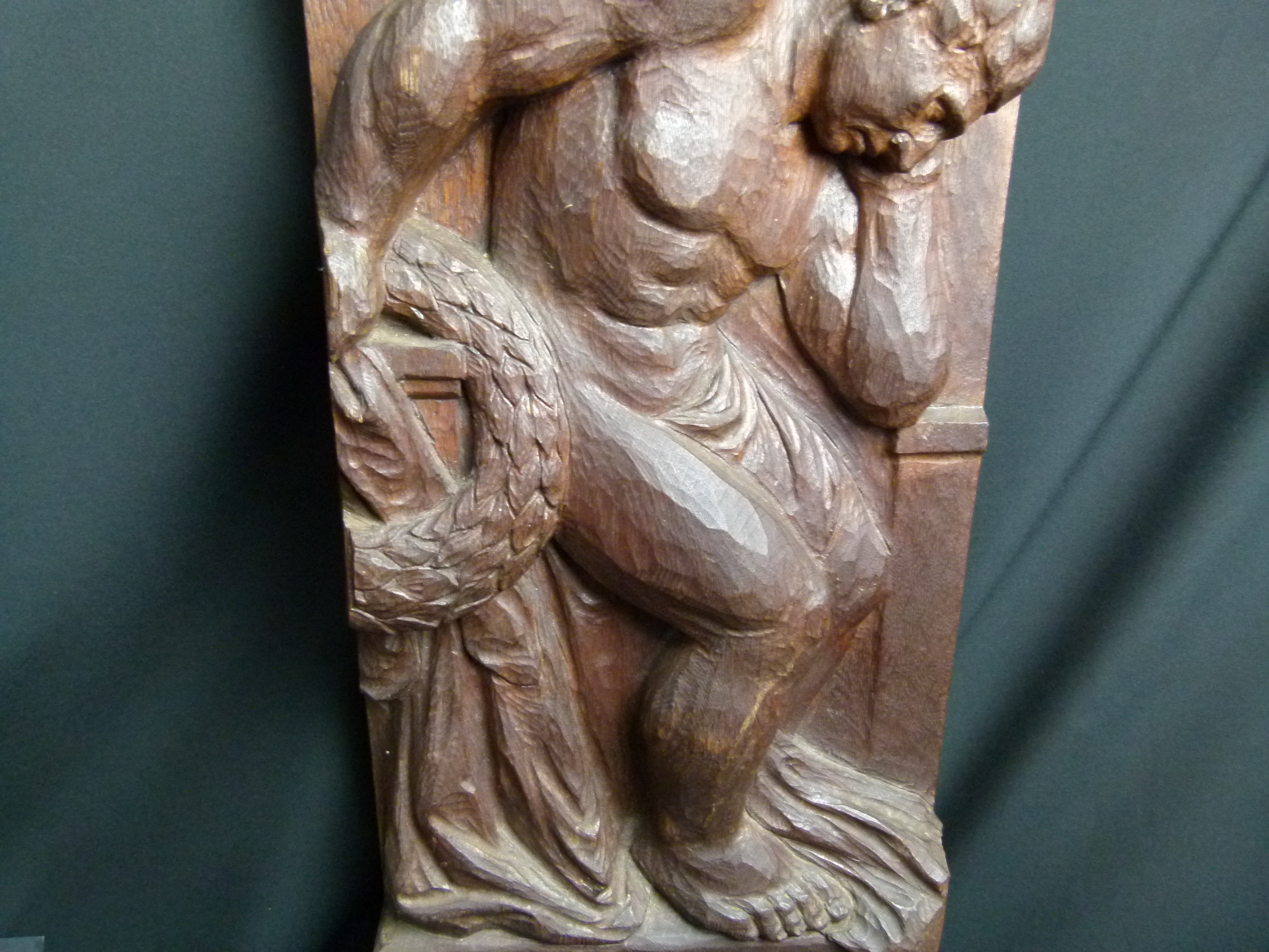 Großes Holzrelief WK1 Soldat mit Schwert und EK