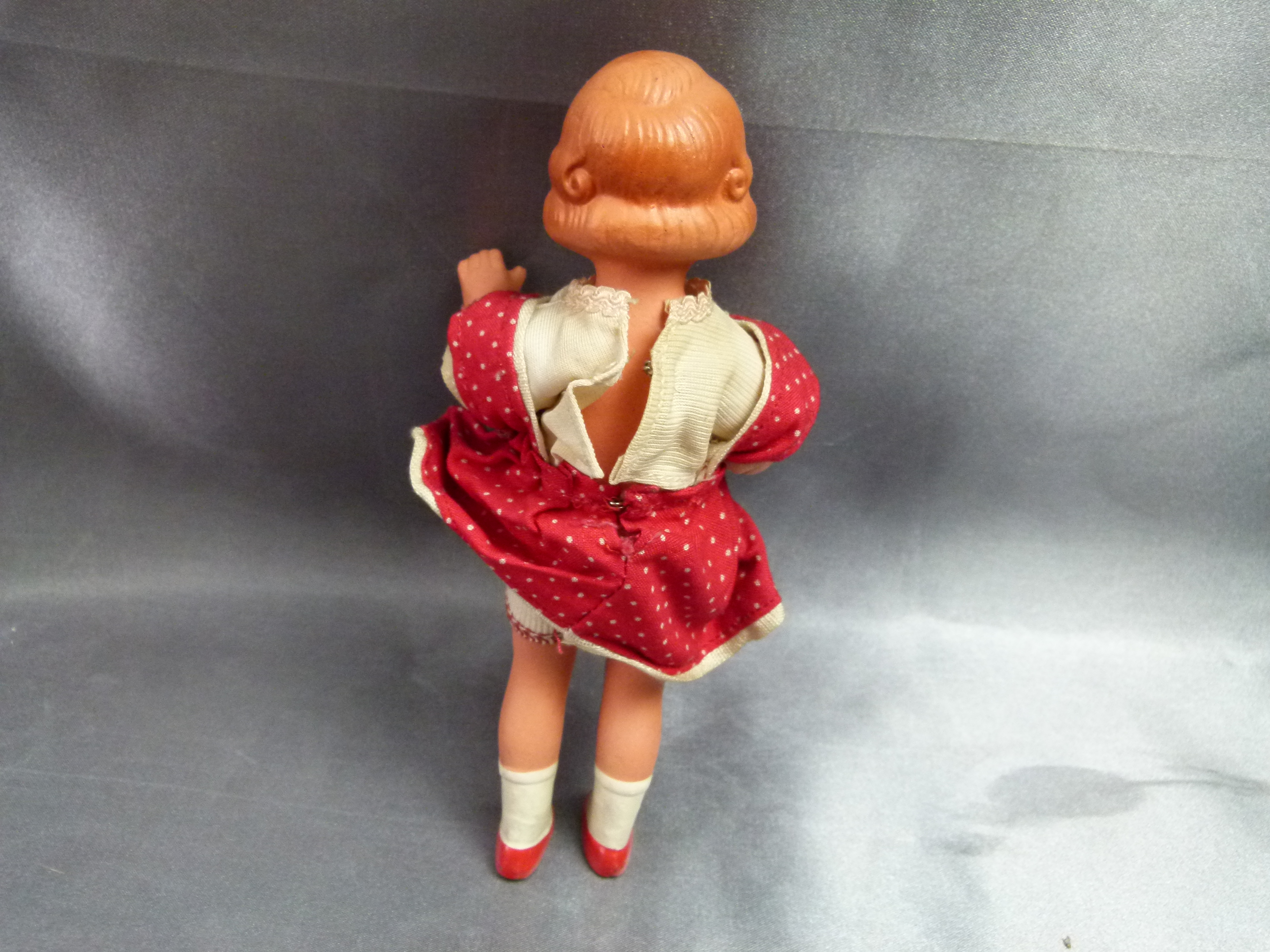 Antike Porzellanpuppe 18 cm unmarkiert 