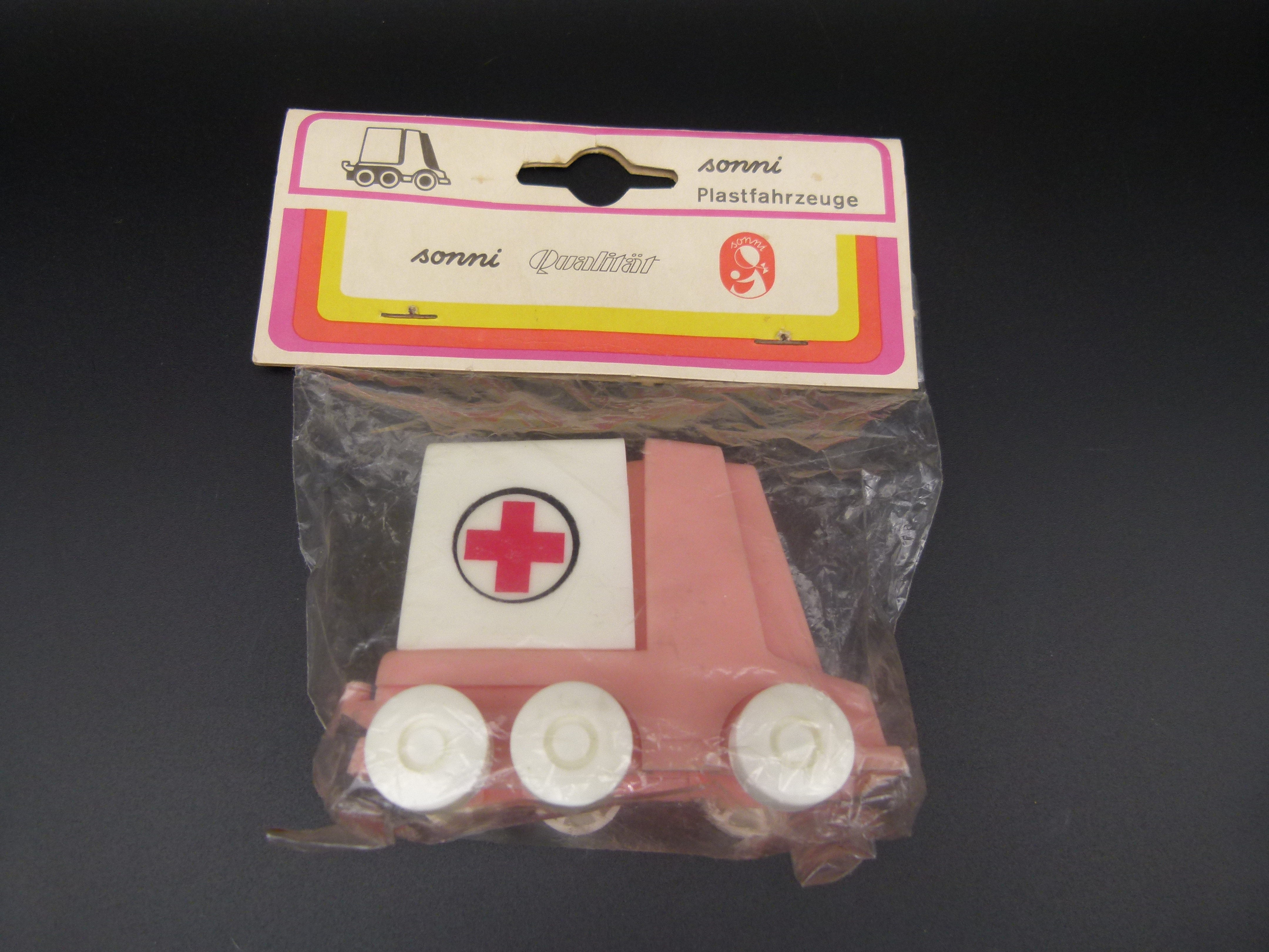 Sonni DDR Kinderspielzeug Auto in OVP Kleinkinder