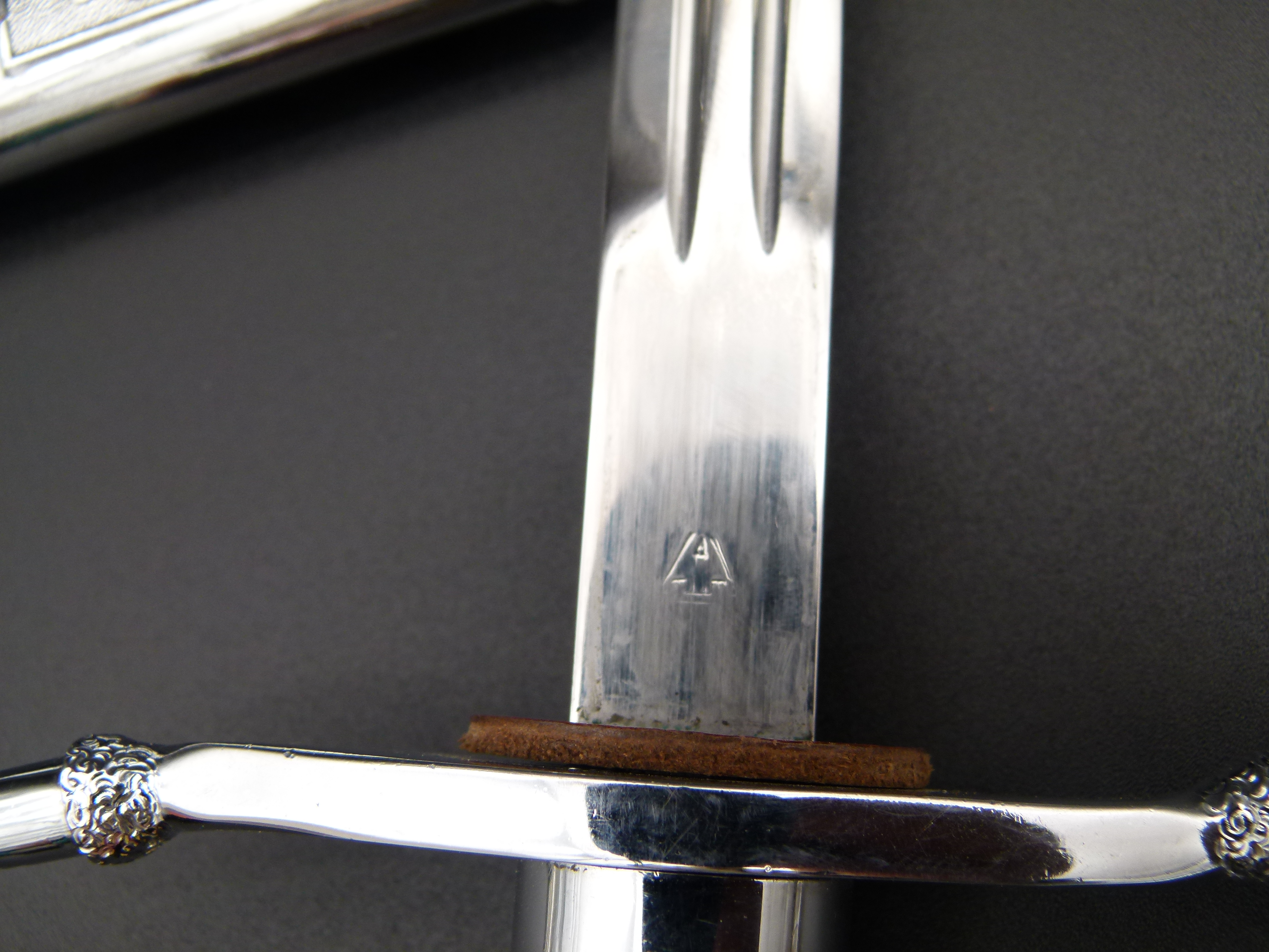 NVA Ehrendolch 1. Generation kleines Logo 67746