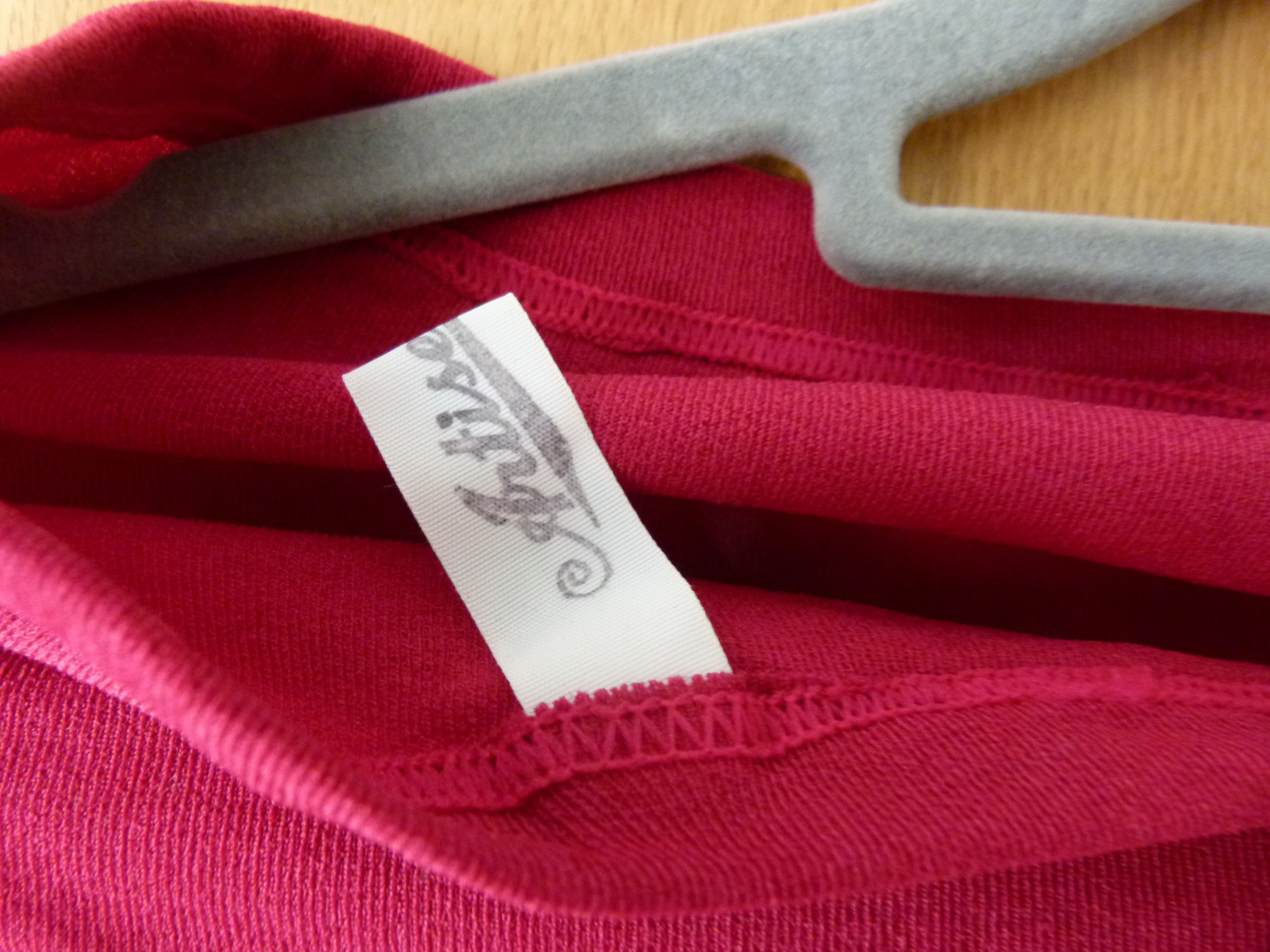 DDR Damenschluepfer Pink Spitze Etikett neuwertig
