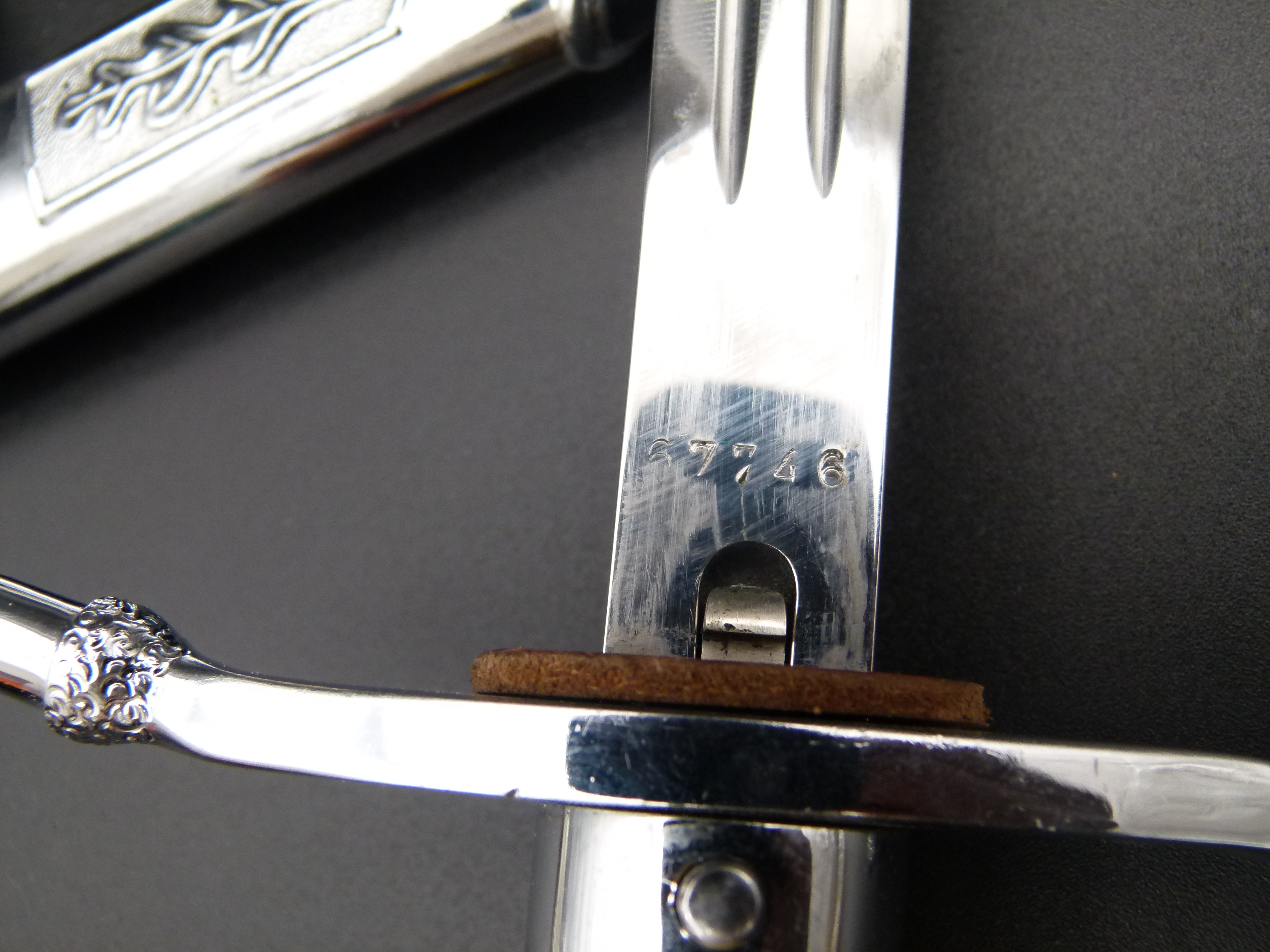 NVA Ehrendolch 1. Generation kleines Logo 67746