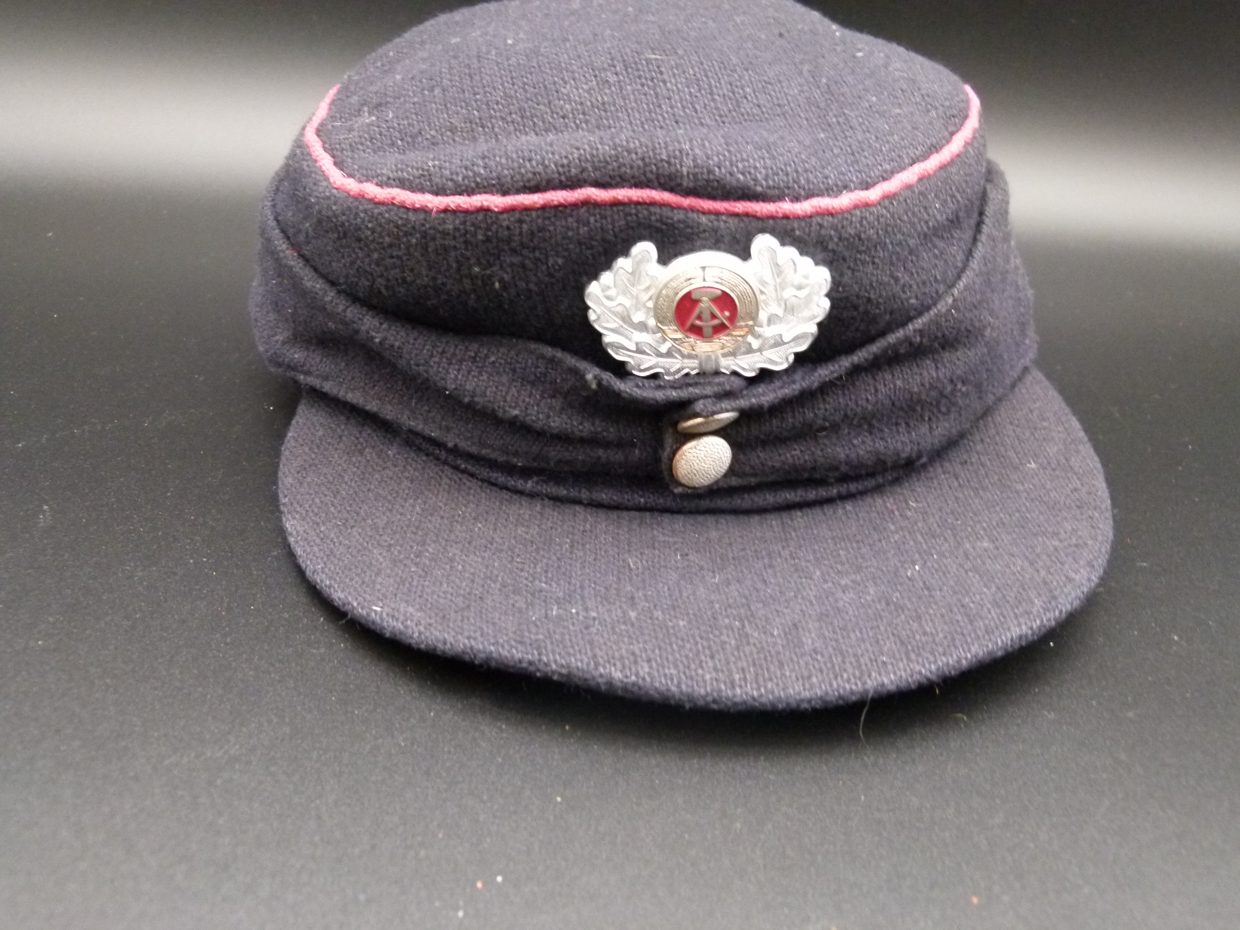 DDR Feuerwehr KVP Baschlikmuetze 50er Jahre 