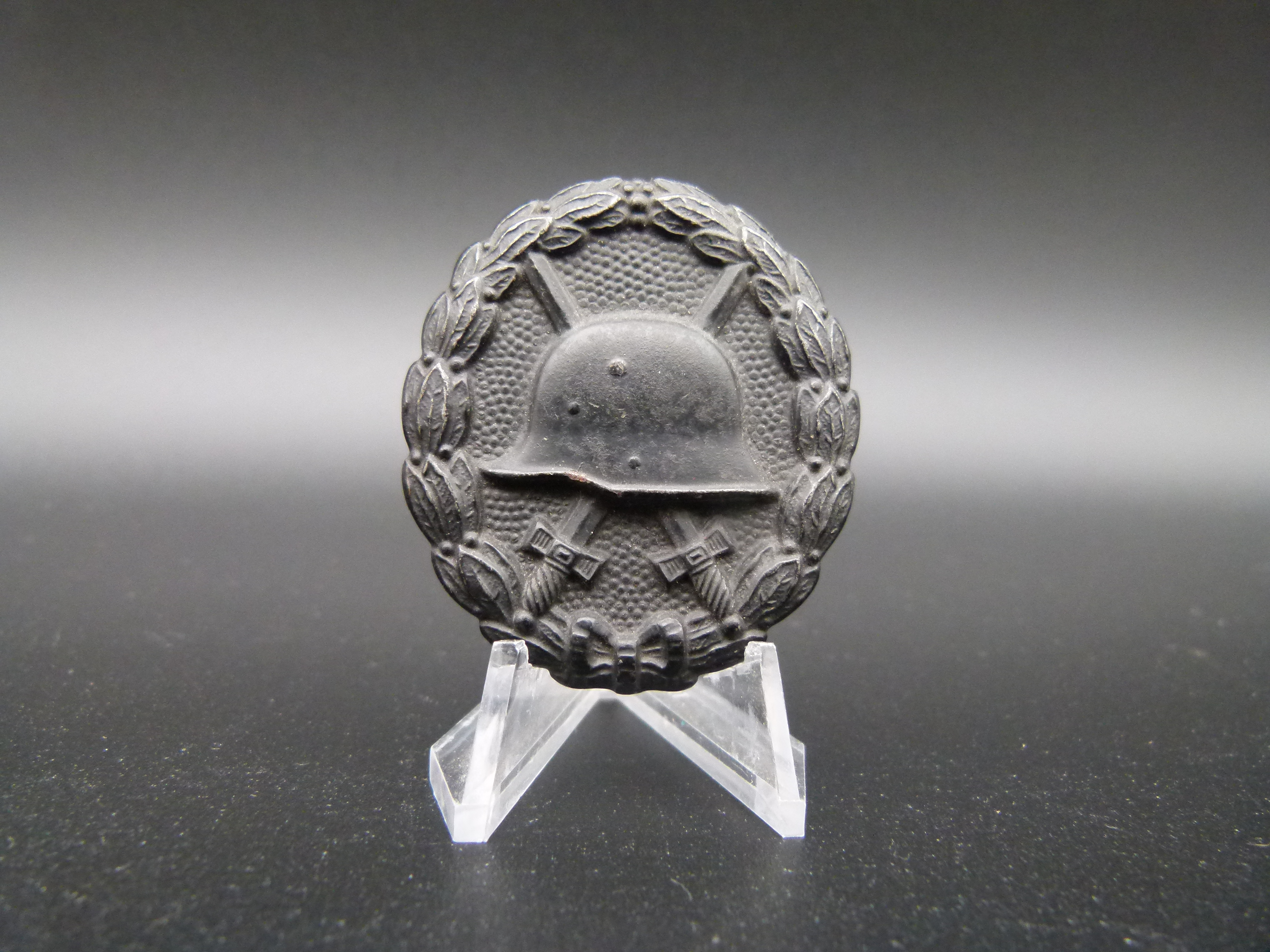 Verwundeteabzeichen schwarz WK 1  Hersteller L/56