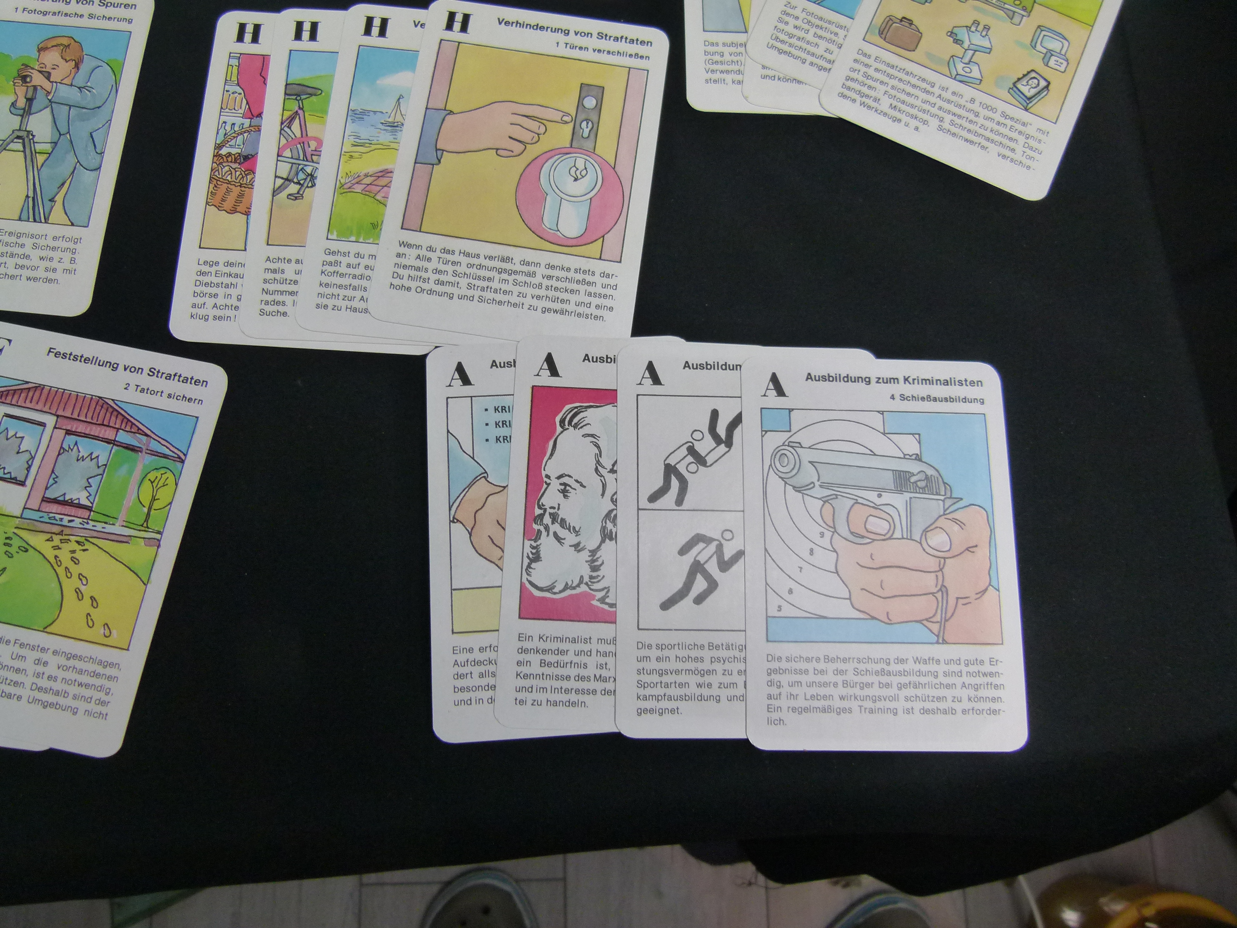 DDR Kartenspiel Aus der Arbeit der Kriminalpolizei