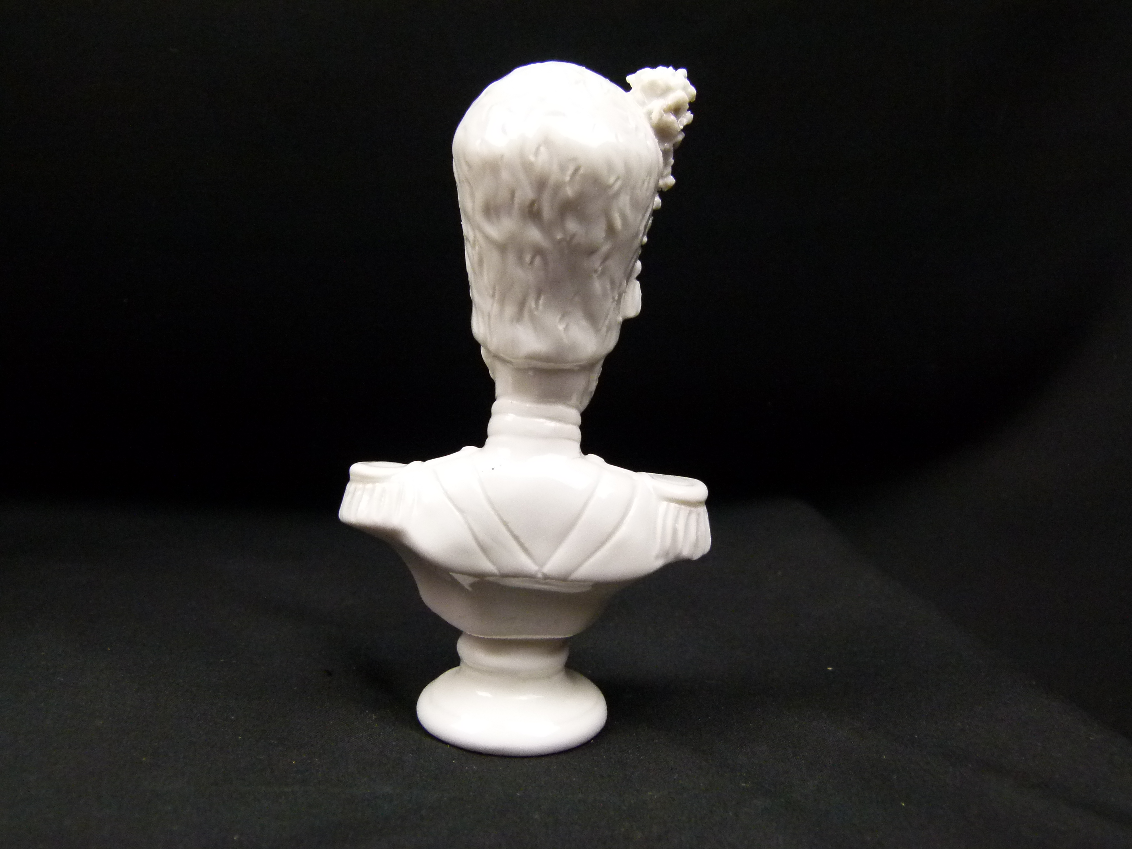 Porzellanfigur 1833 - Rudolf Kaemmer Volkstedt