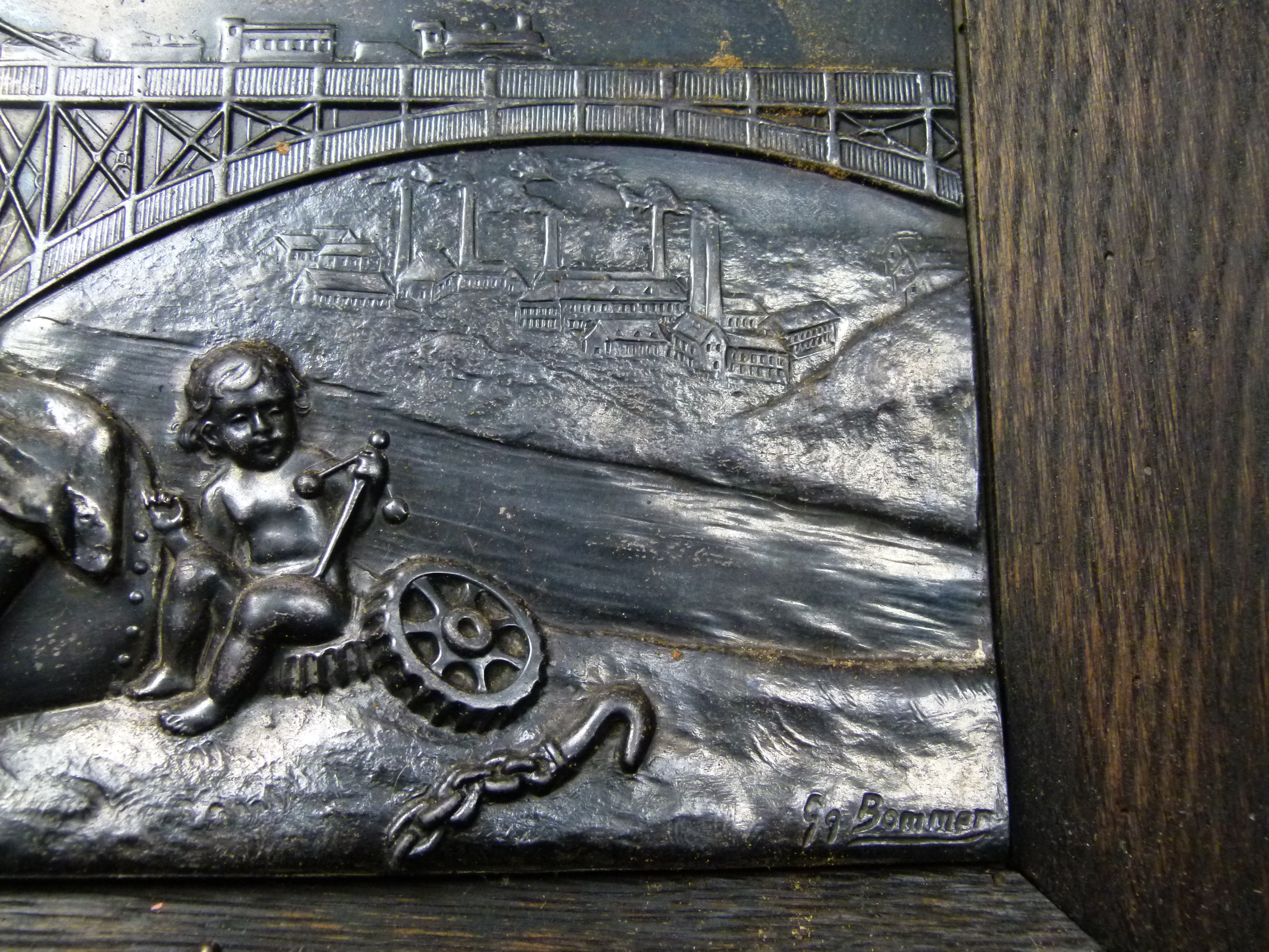 Reliefbild Georg Bommer mit Dampflock 1928