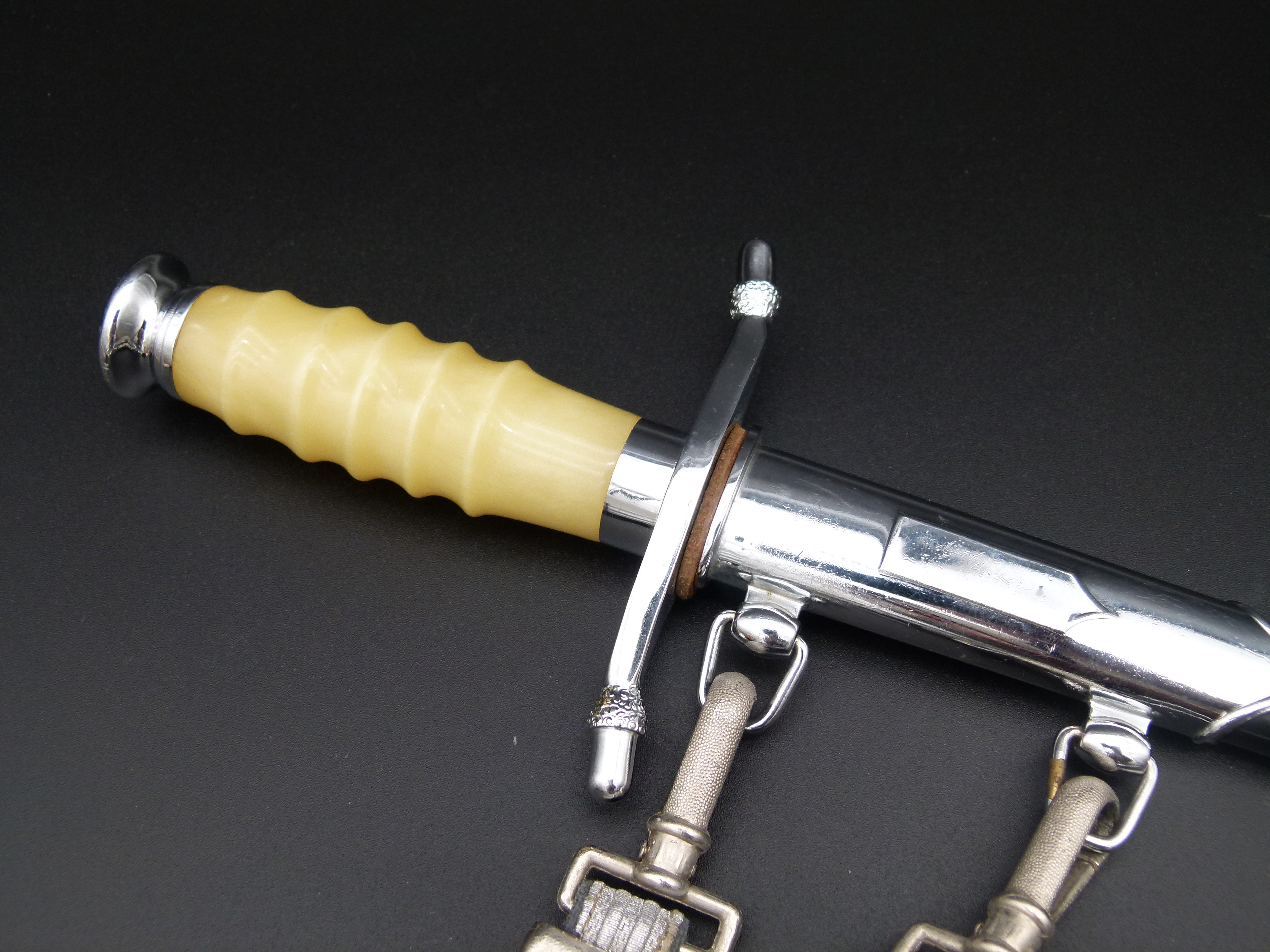 NVA Ehrendolch 1. Generation kleines Logo 67746