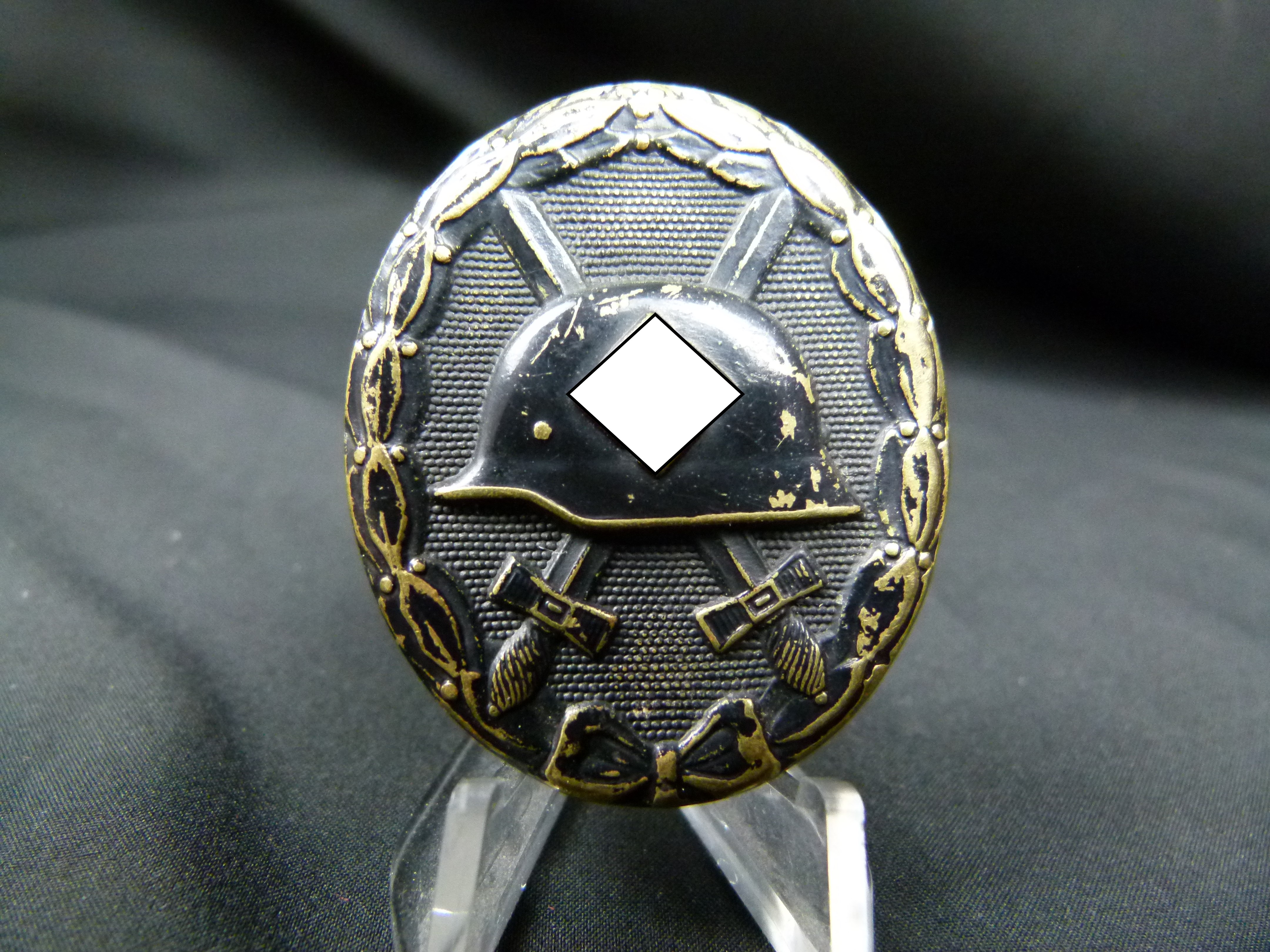 Verwundetenabzeichen in schwarz Buntmetall 