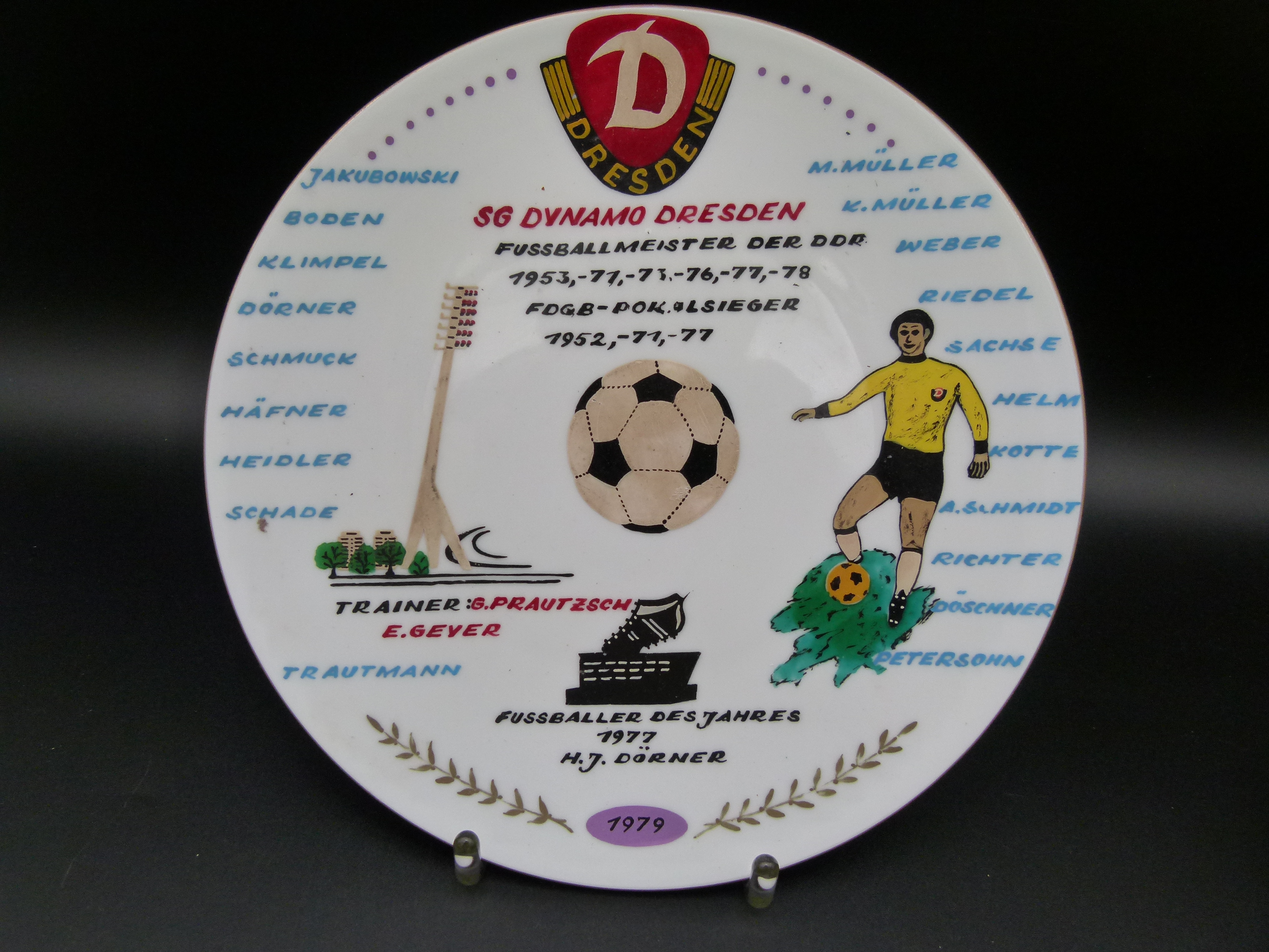 Seltener Fußball Teller SG Dynamo Dresden 1979