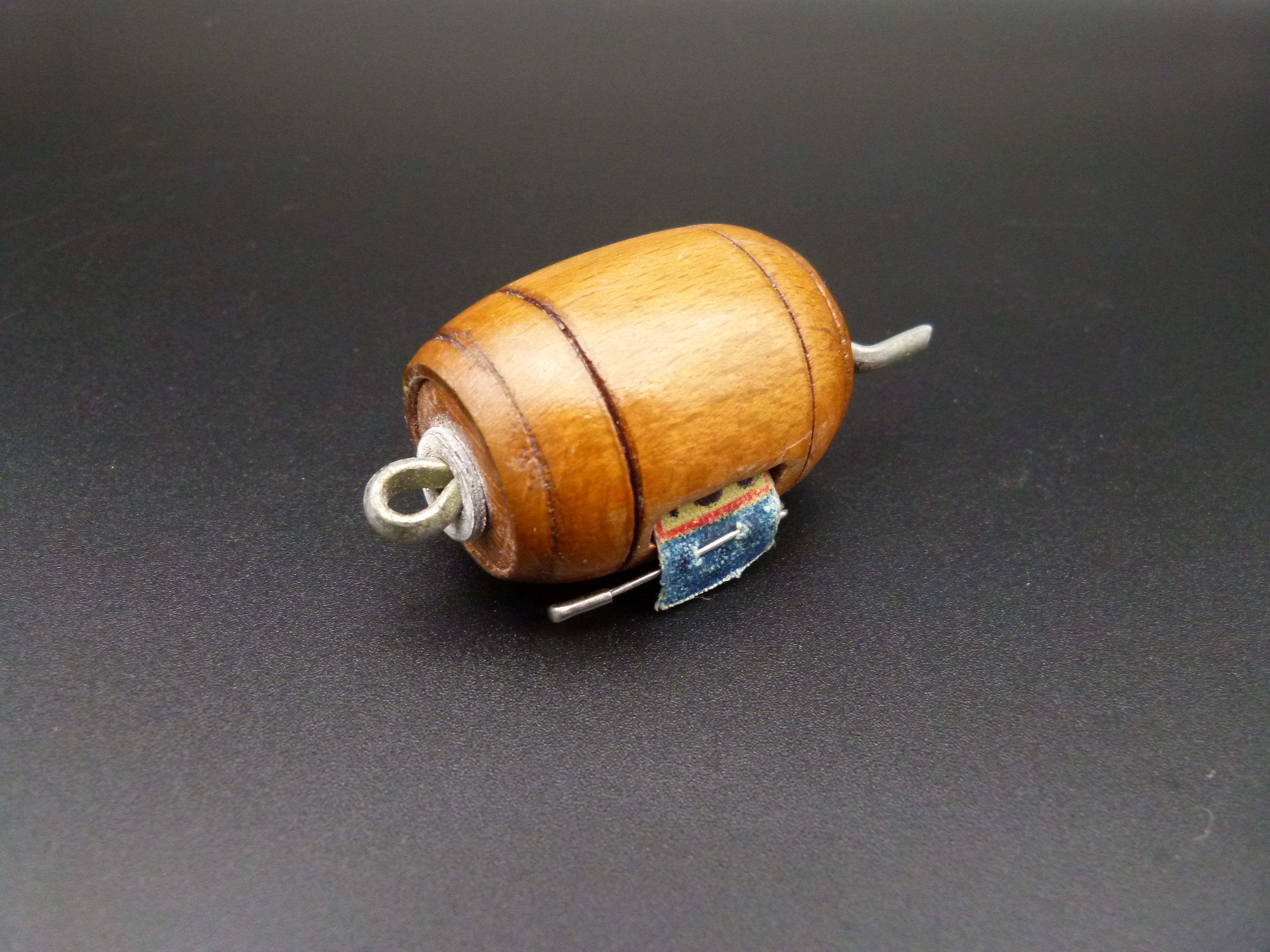 Bandmaß EK Bewegung Bierfass NVA Entlassung  