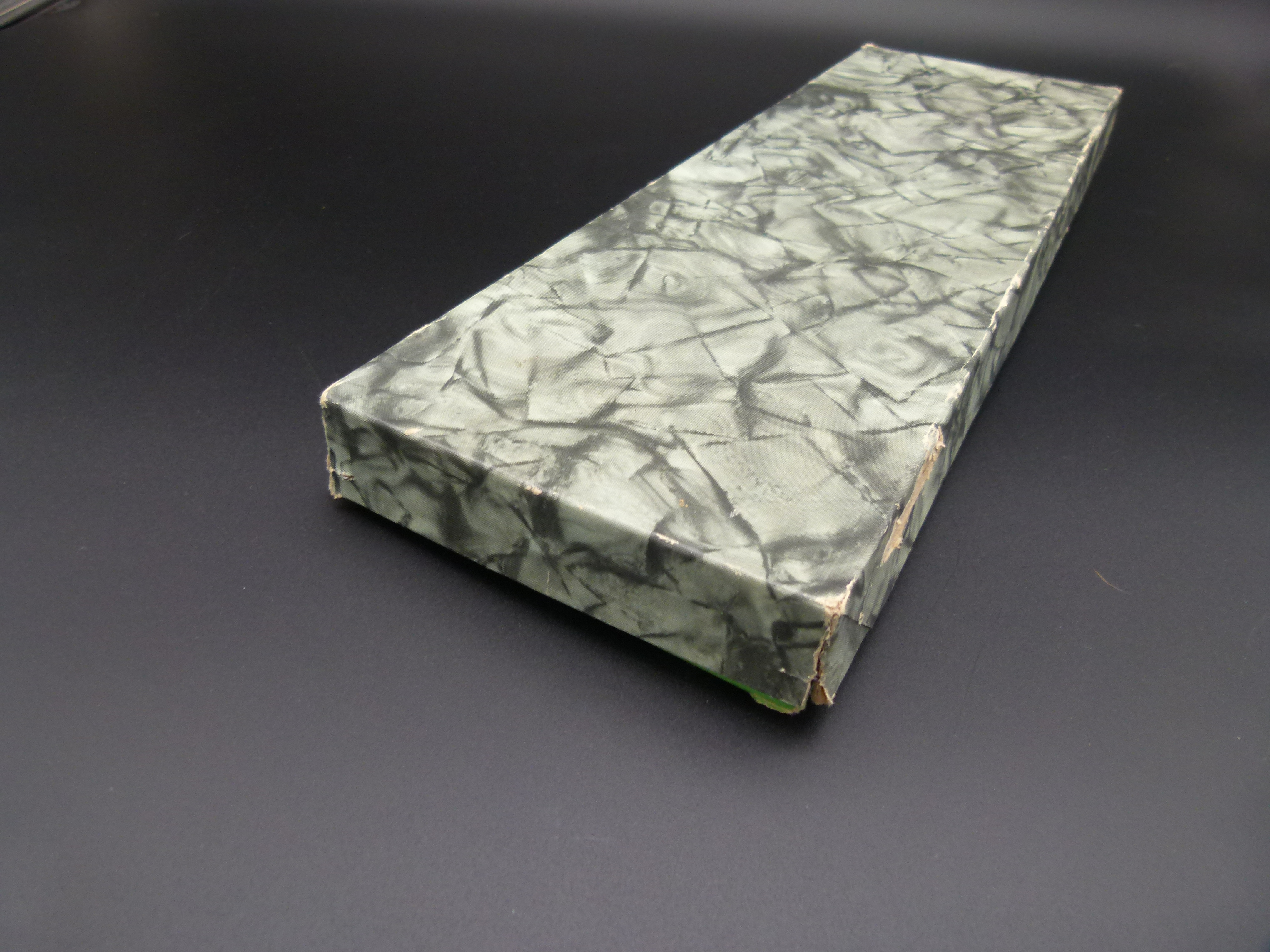 Original Verleihungskarton NVA Offiziersdolch DDR