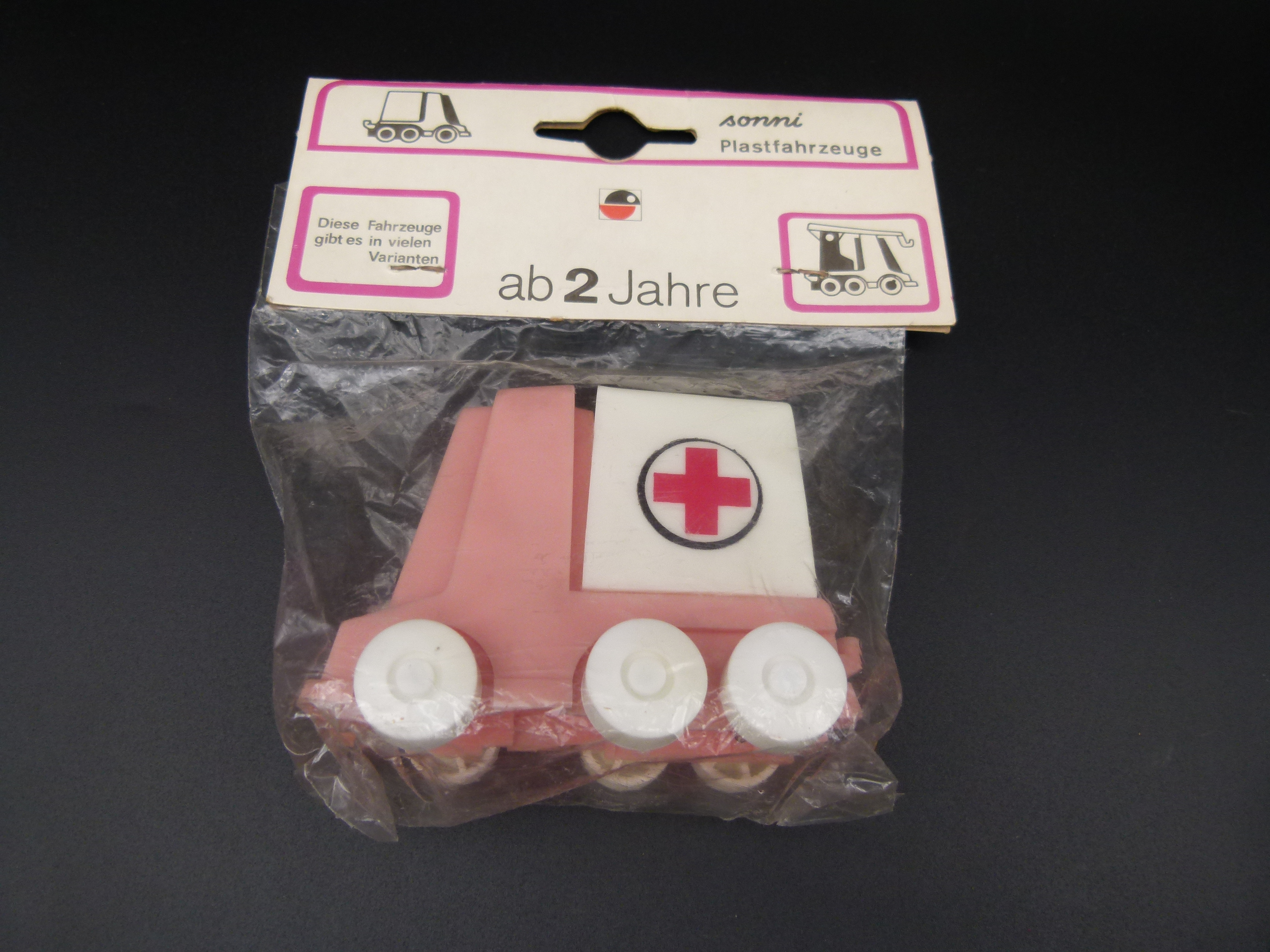 Sonni DDR Kinderspielzeug Auto in OVP Kleinkinder