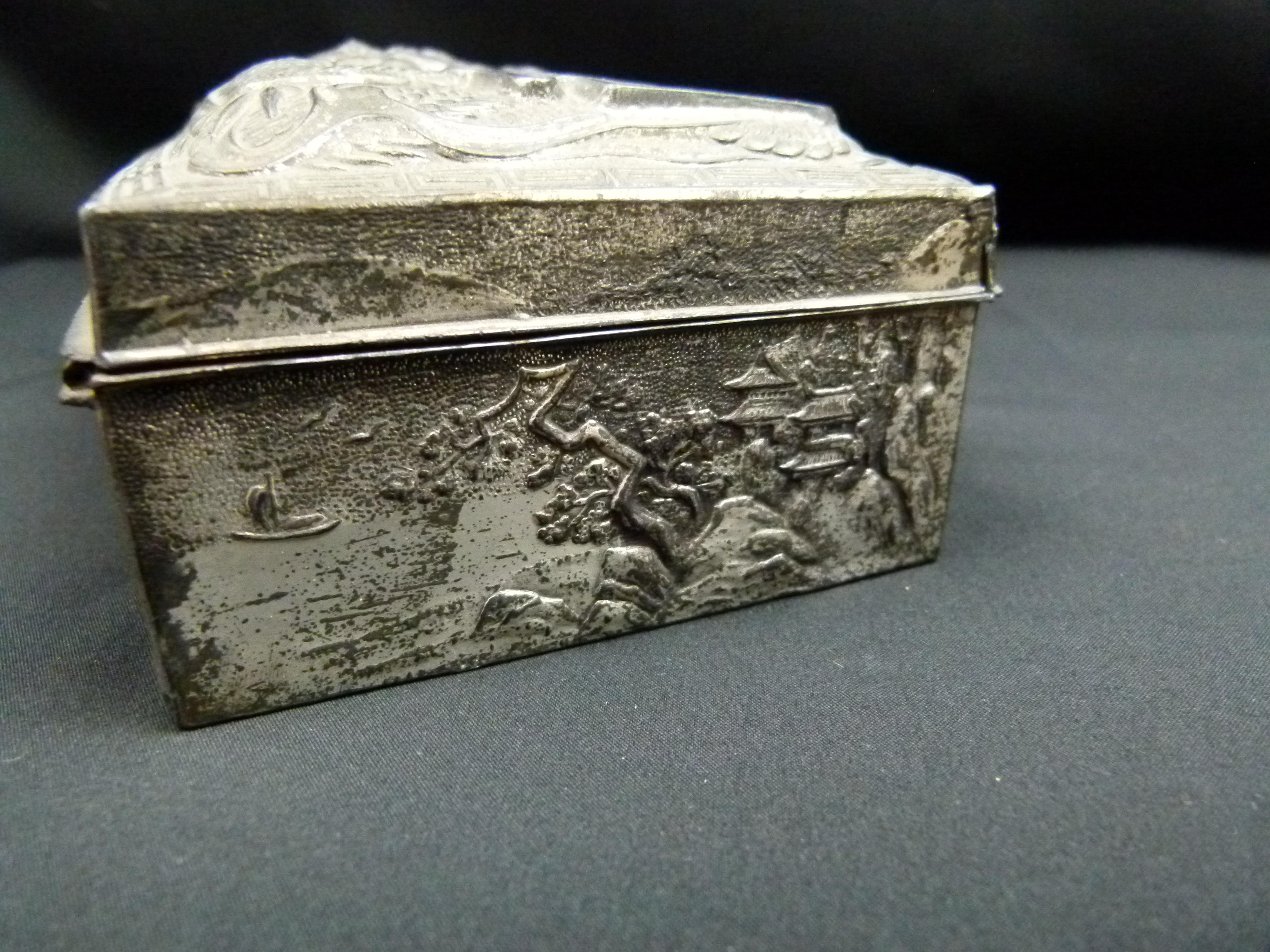 Alte japanische Tabakdose Zigarettendose versilbert