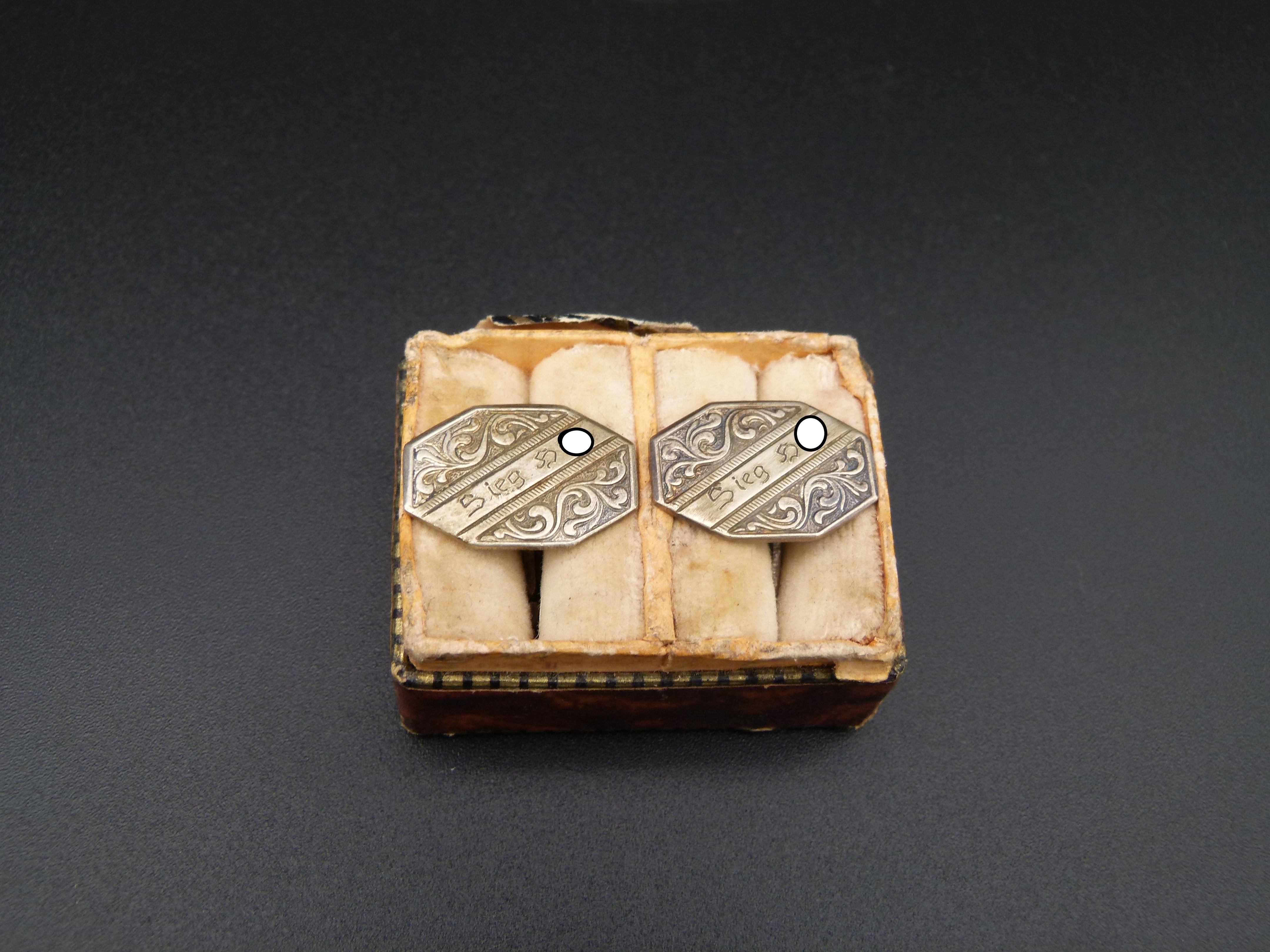 Manschettenknoepfe NS Kampfzeit Sieg H..l